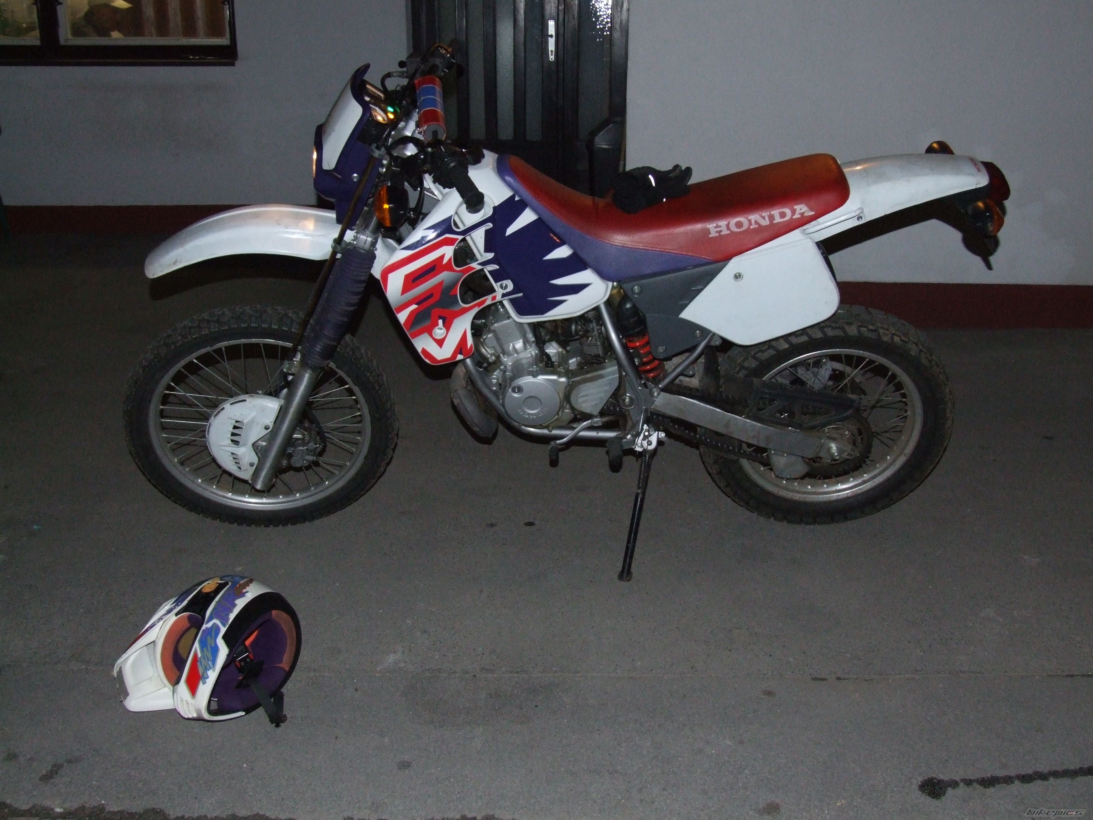 Photo 2062036