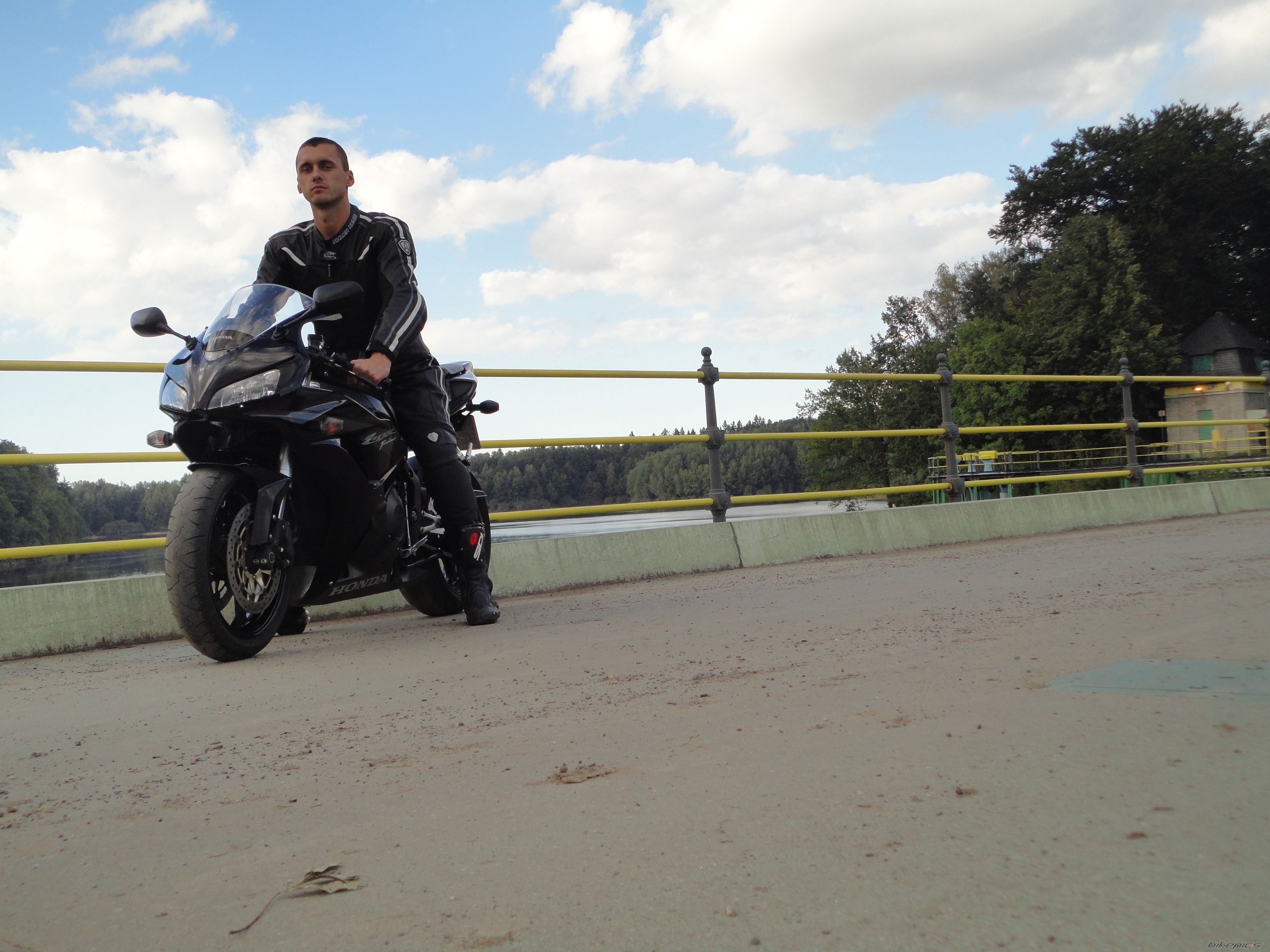 Bike Photo 2062802