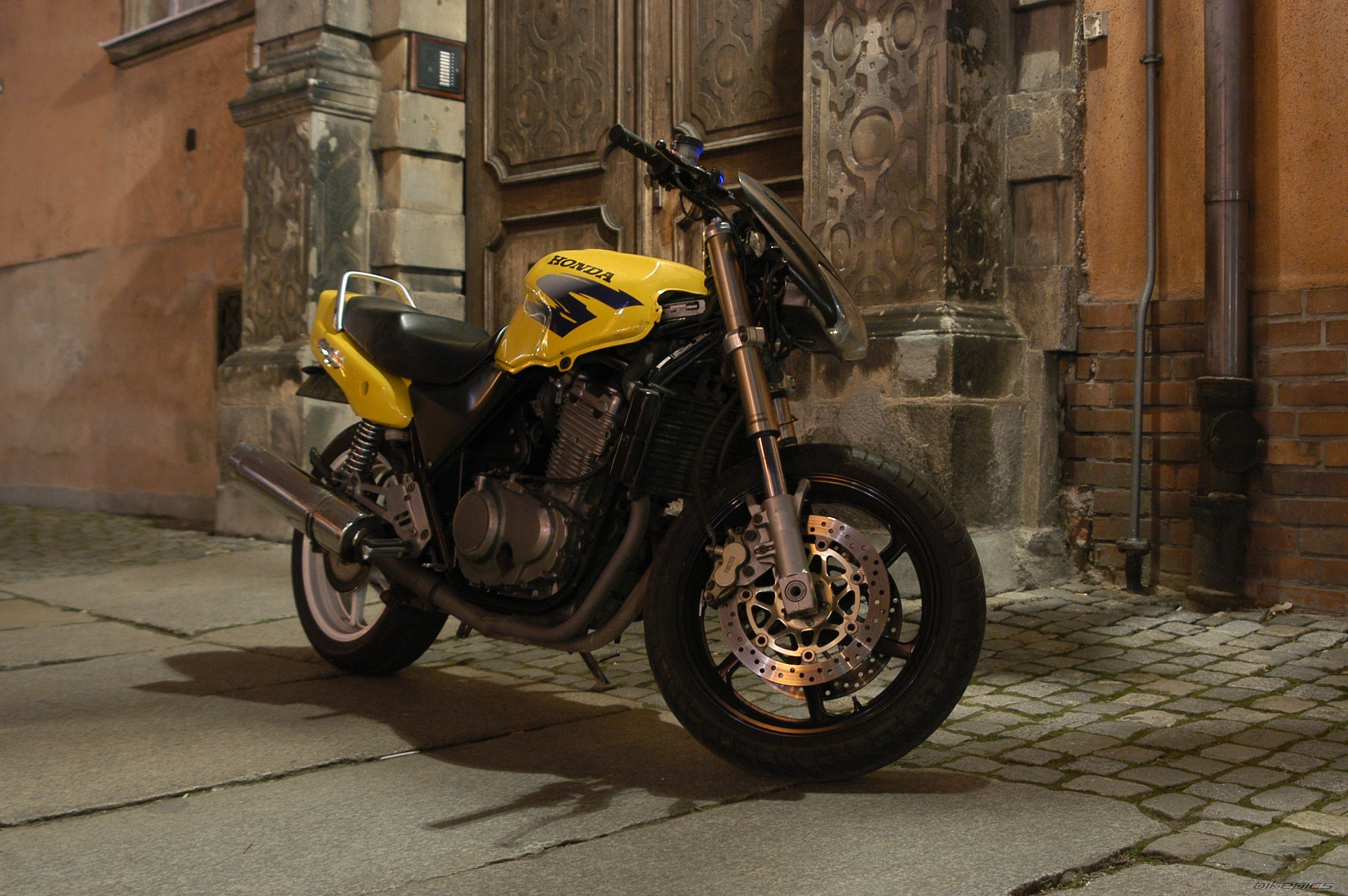 Bike Photo 2064759