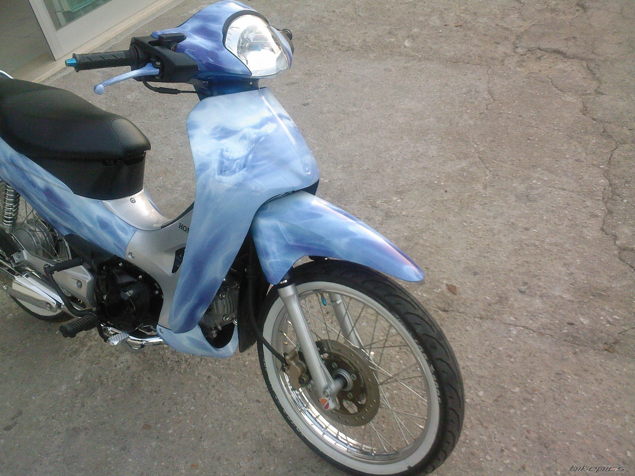 Photo 2064795