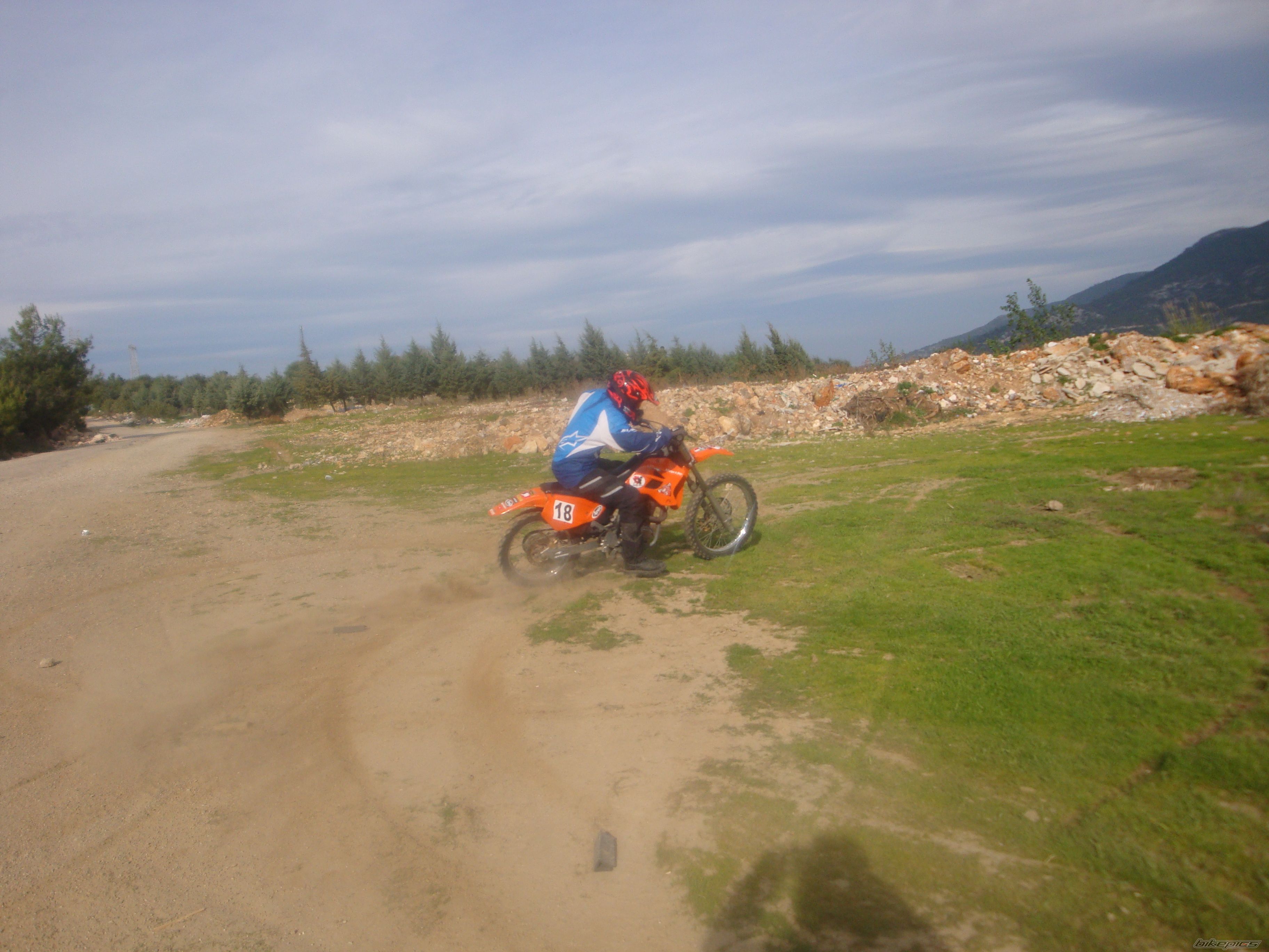 Photo 2064801