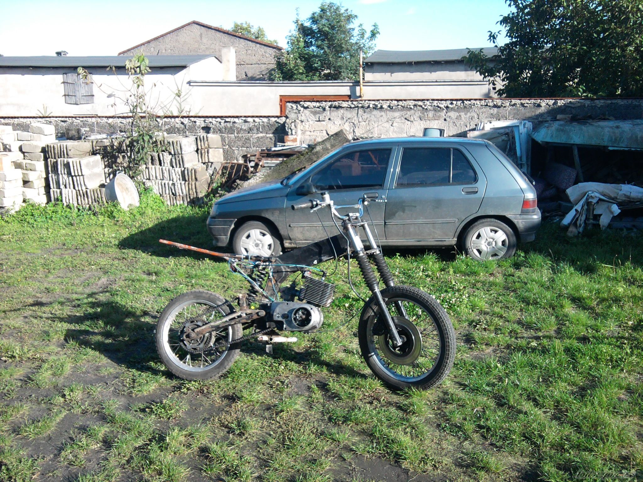 Photo 2065850