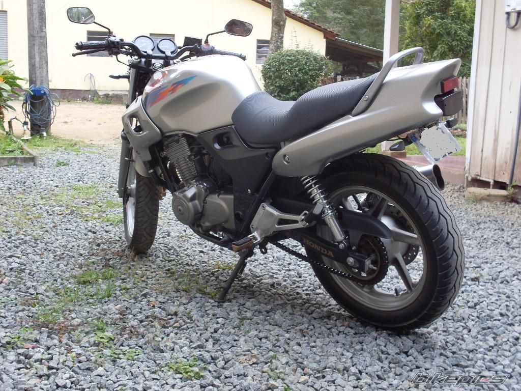 Photo 2067281