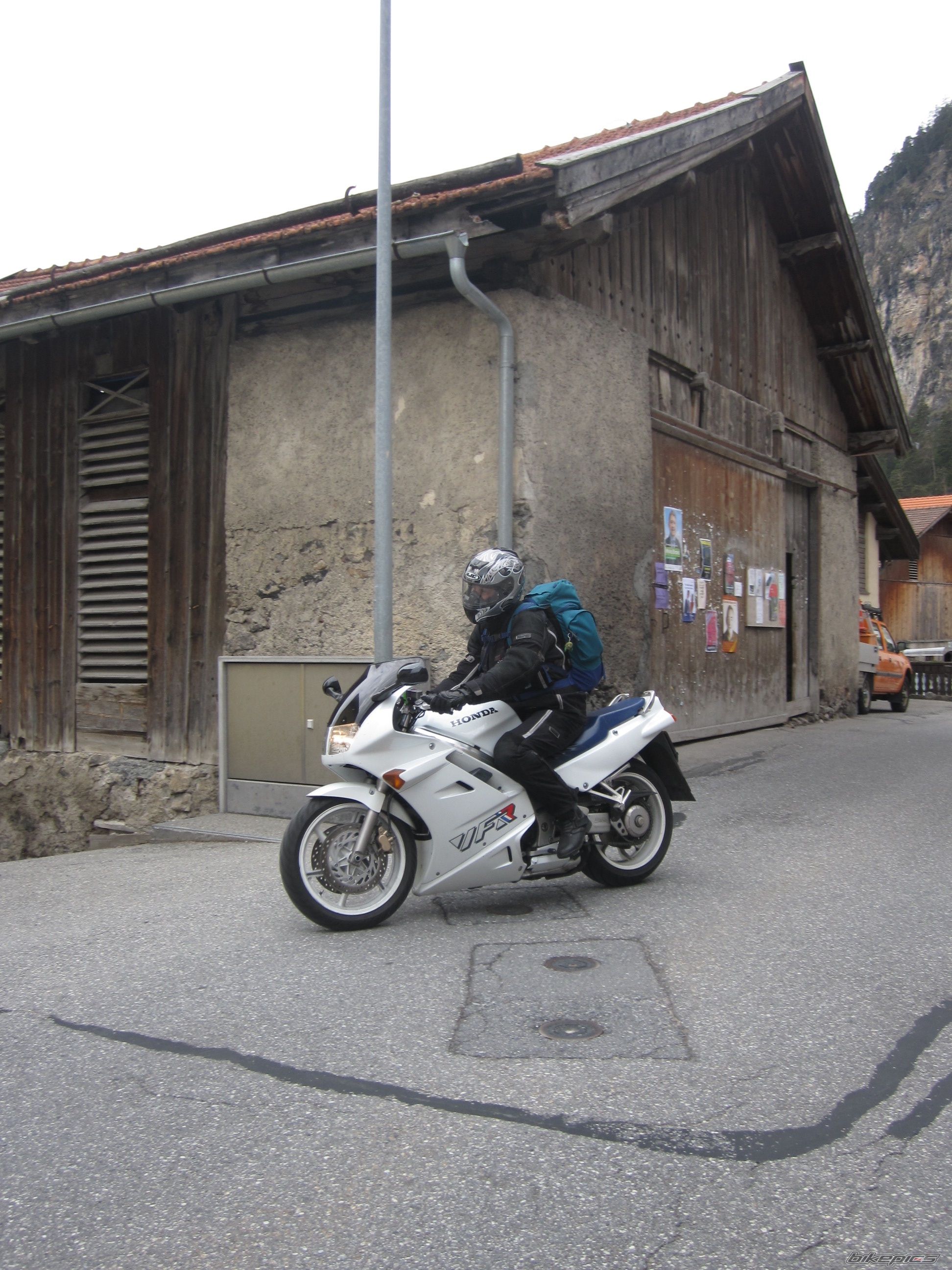 Photo 2067443