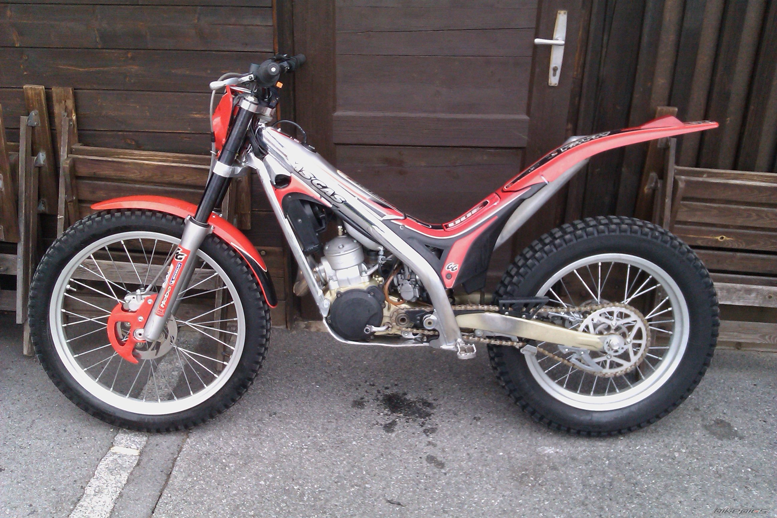 Photo 2067823