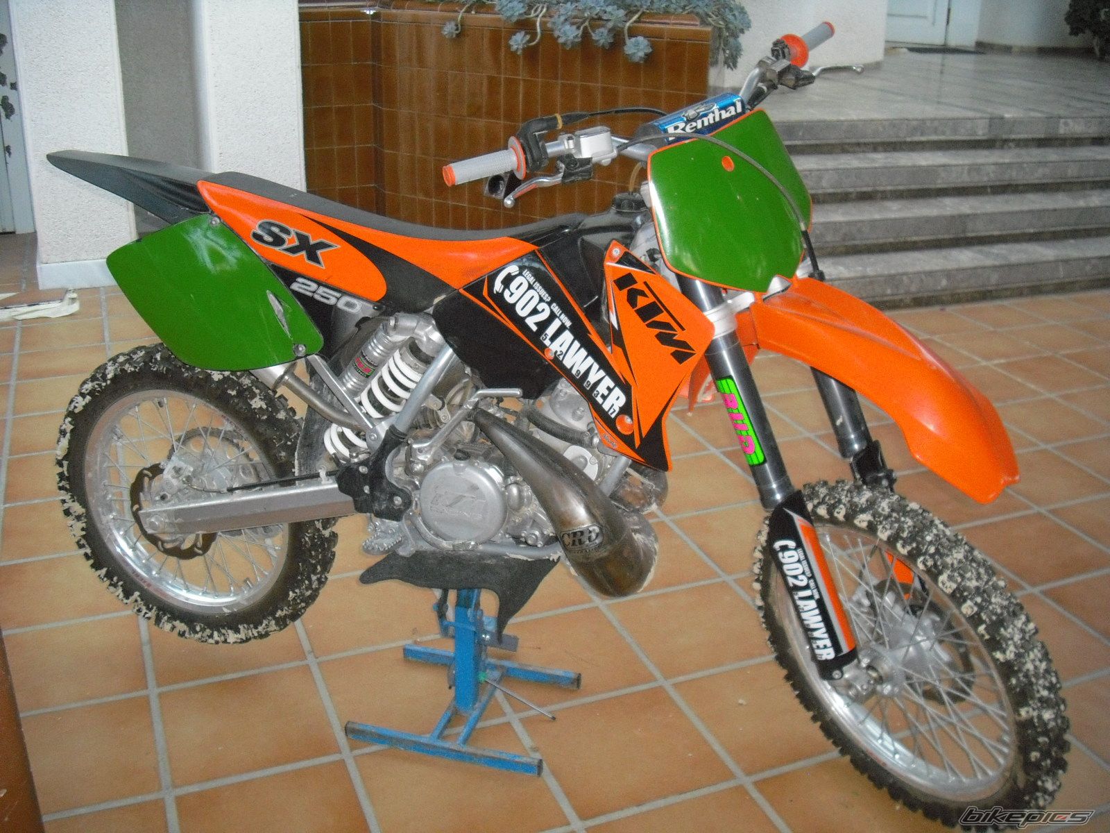 Photo 2067952
