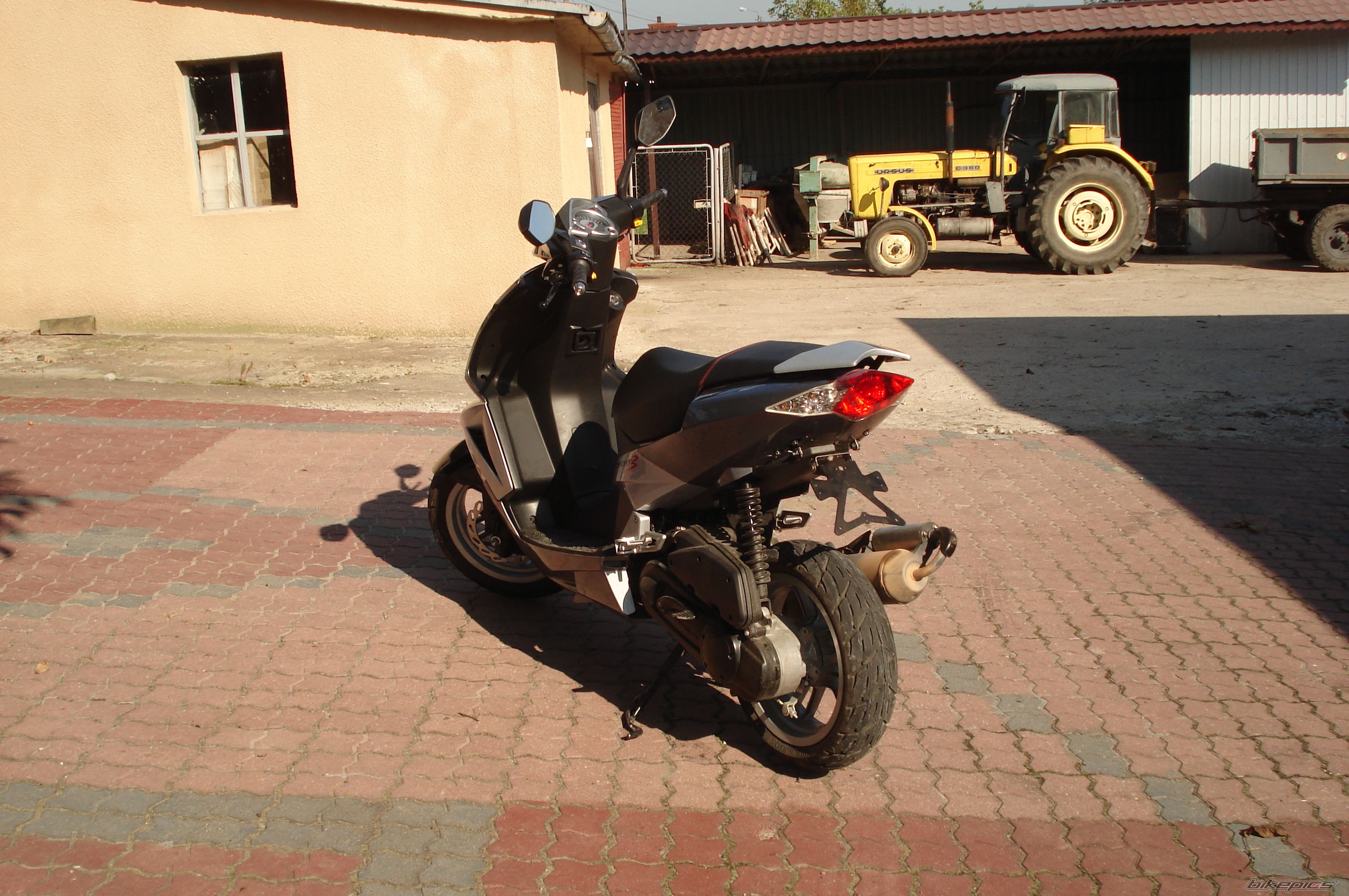 Photo 2067980