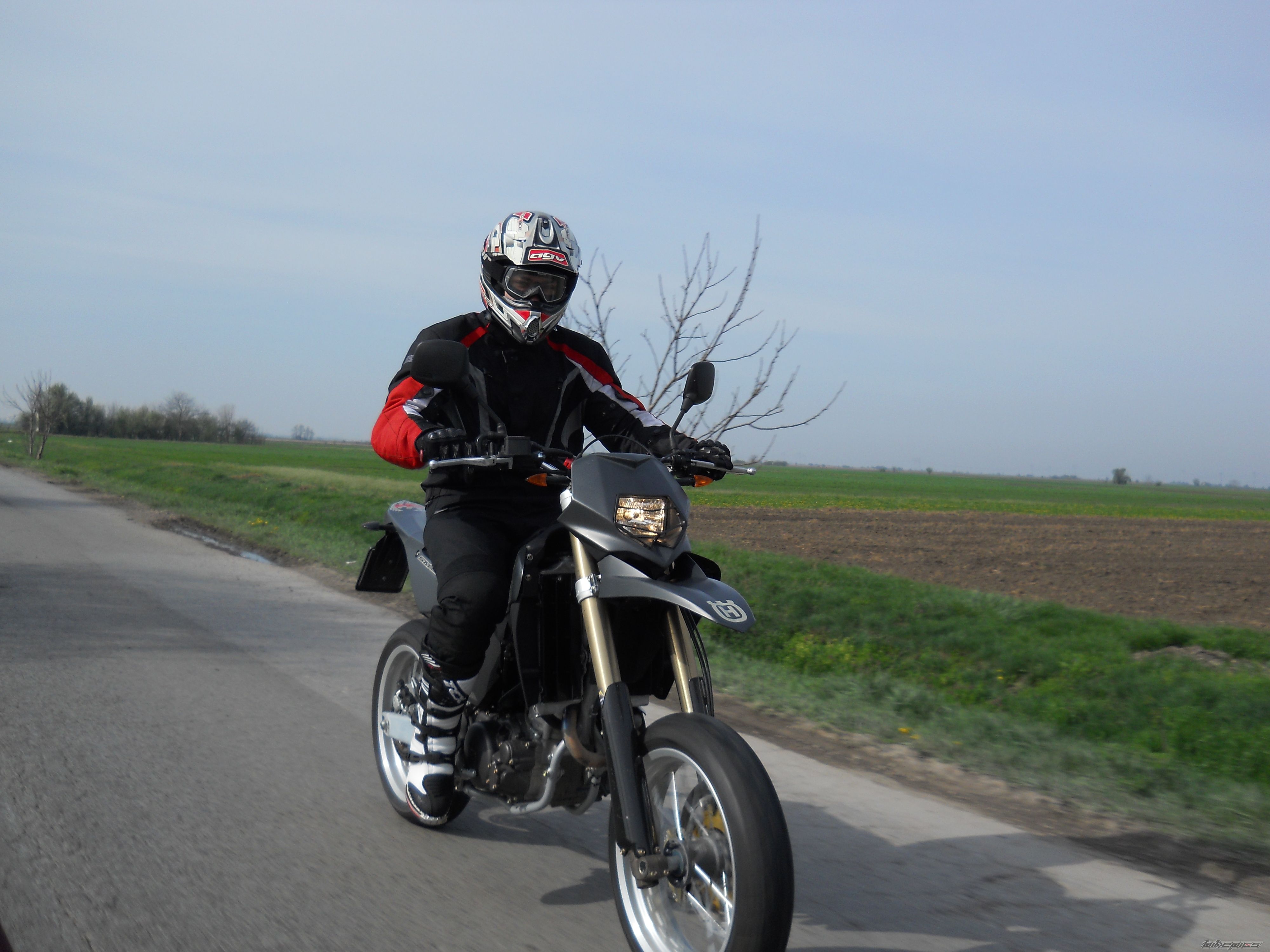 Bike Photo 2068850