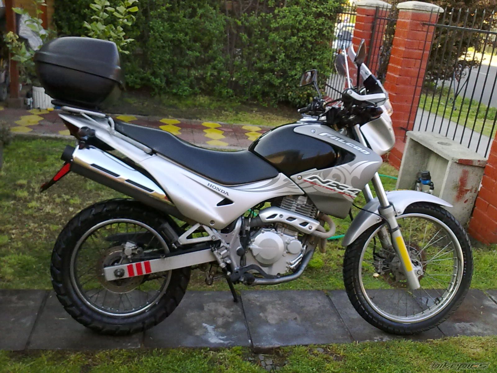 Photo 2068941