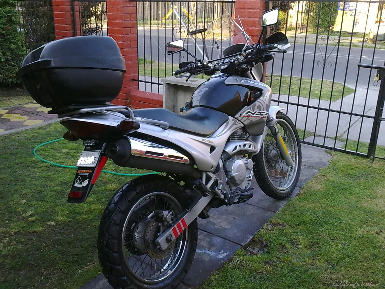 Photo 2068947