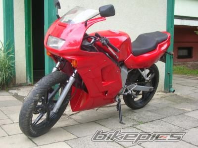 Photo 2068952
