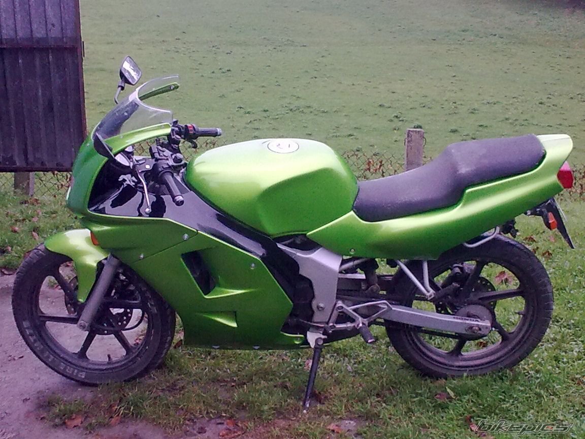 Photo 2068996