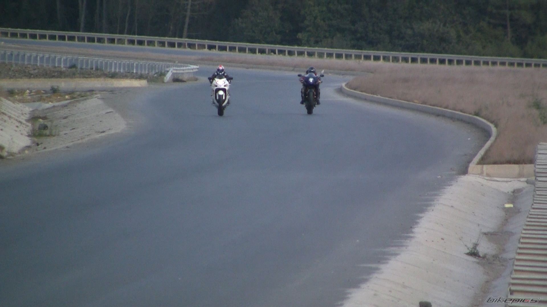 Photo 2069105