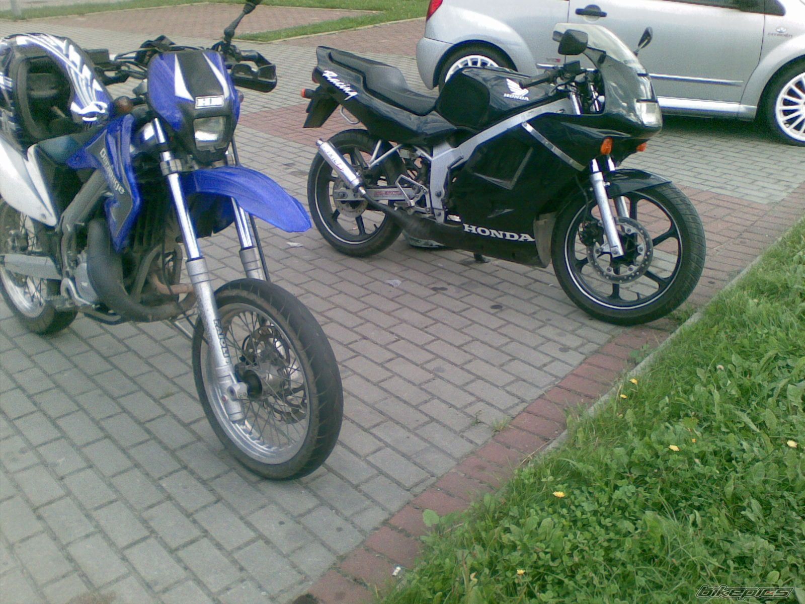Photo 2069144