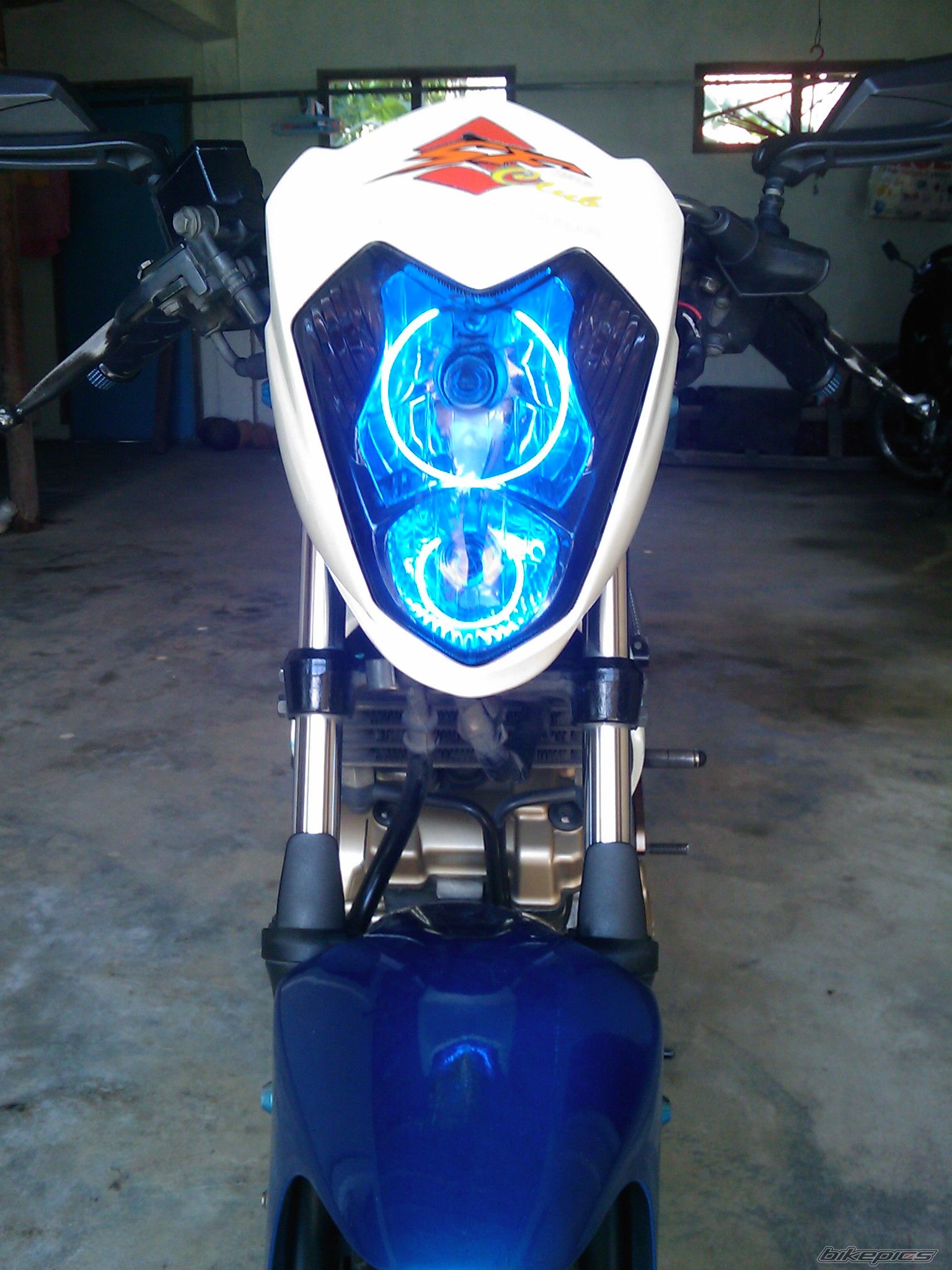 Photo 2069431