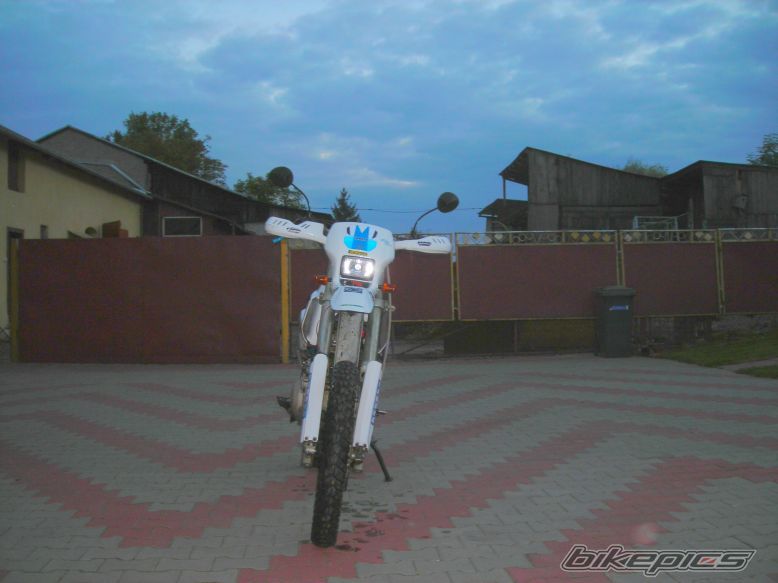 Photo 2069472