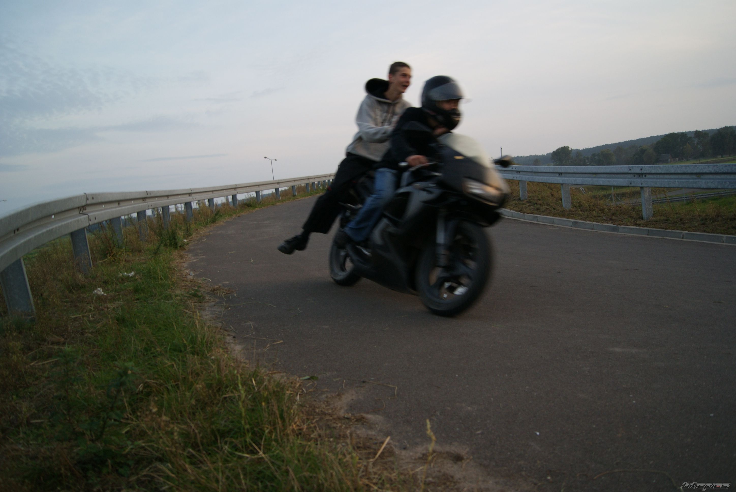 Photo 2069577