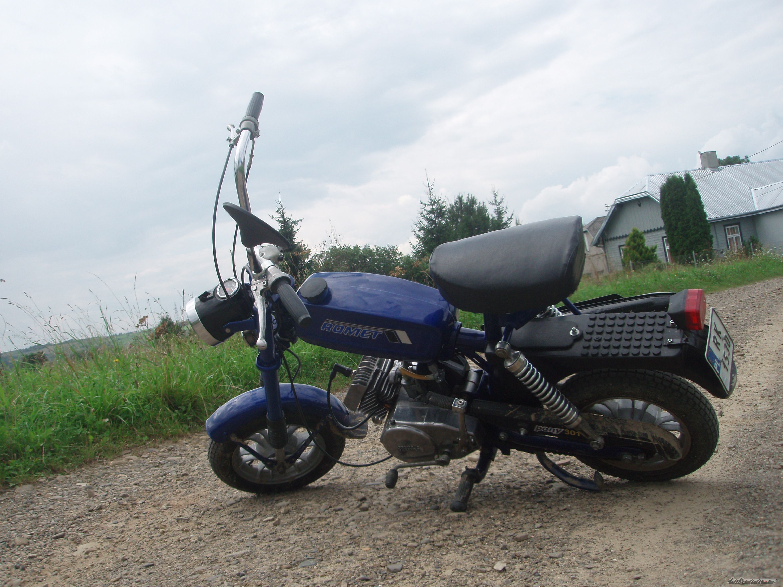 Photo 2069656