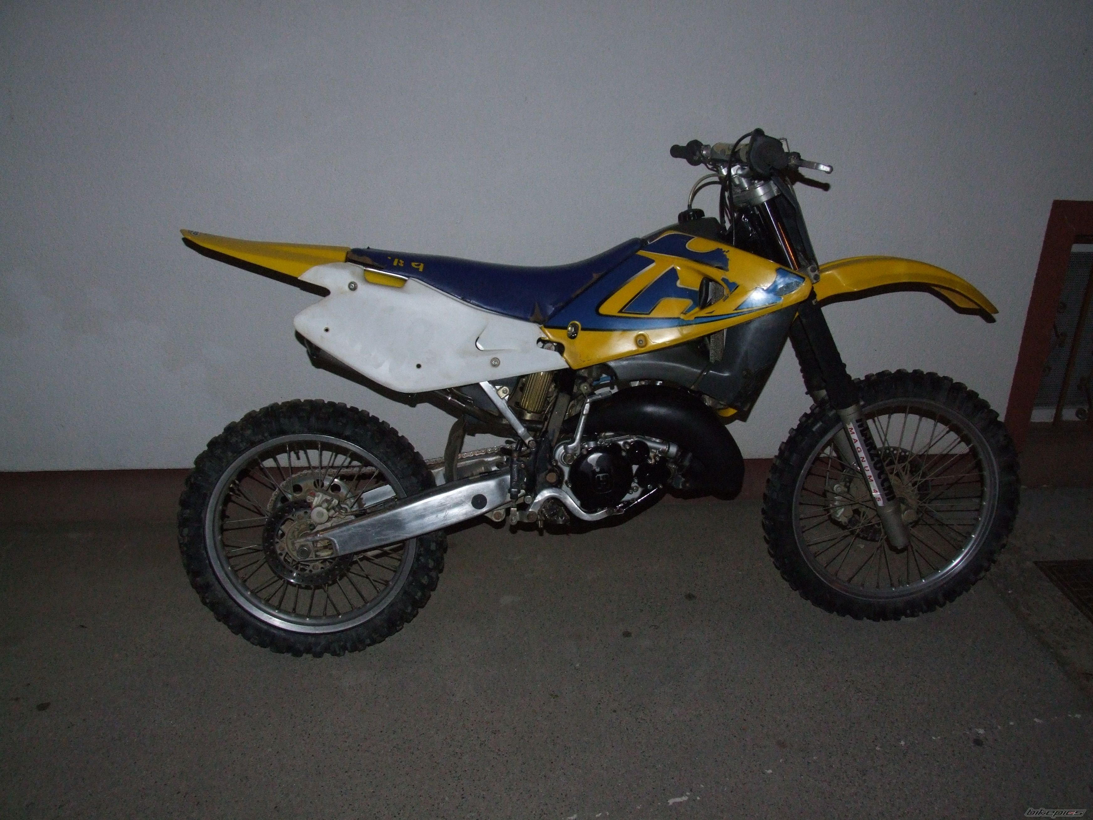 Photo 2069936