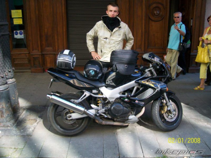 Photo 2070784