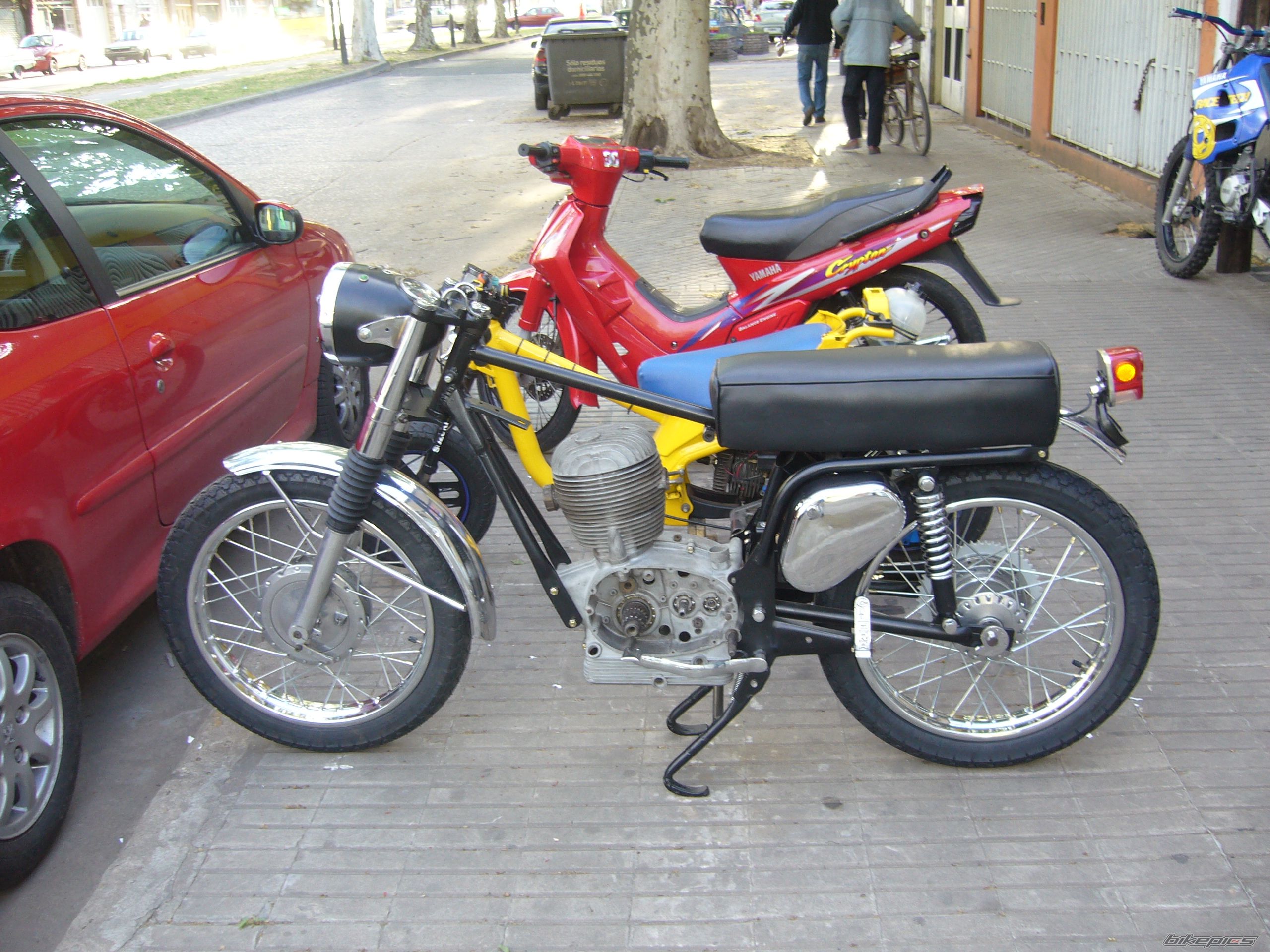 Photo 2071163