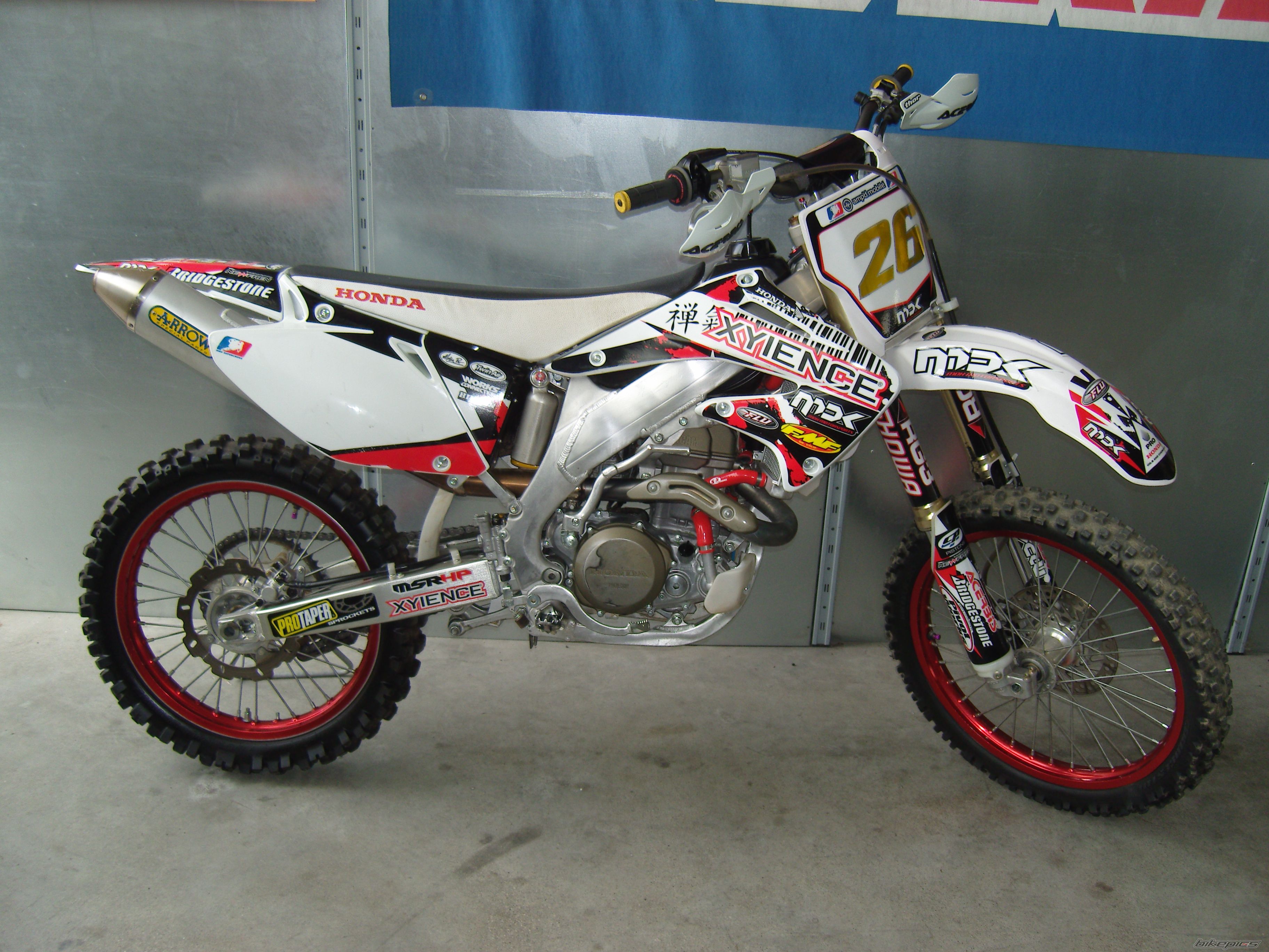 Photo 2071479