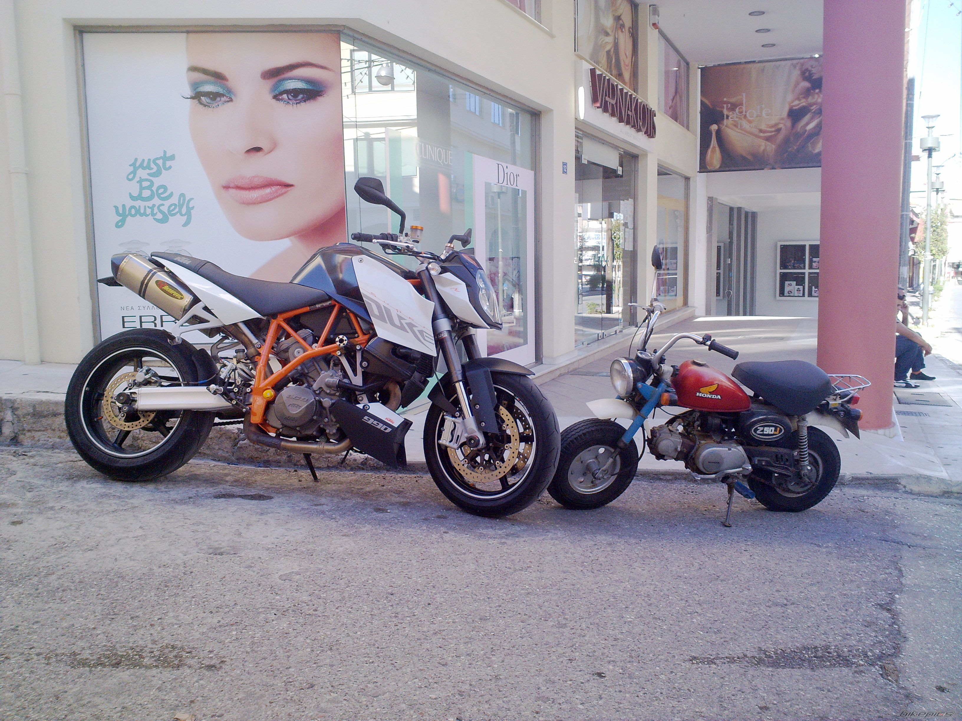 Photo 2071537