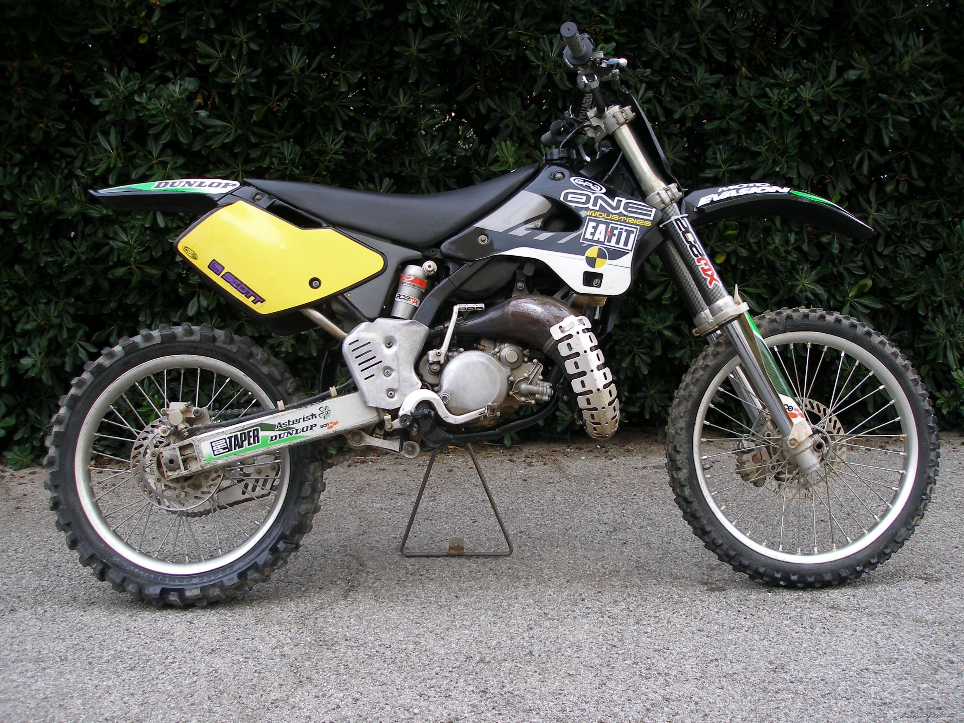Photo 2072554