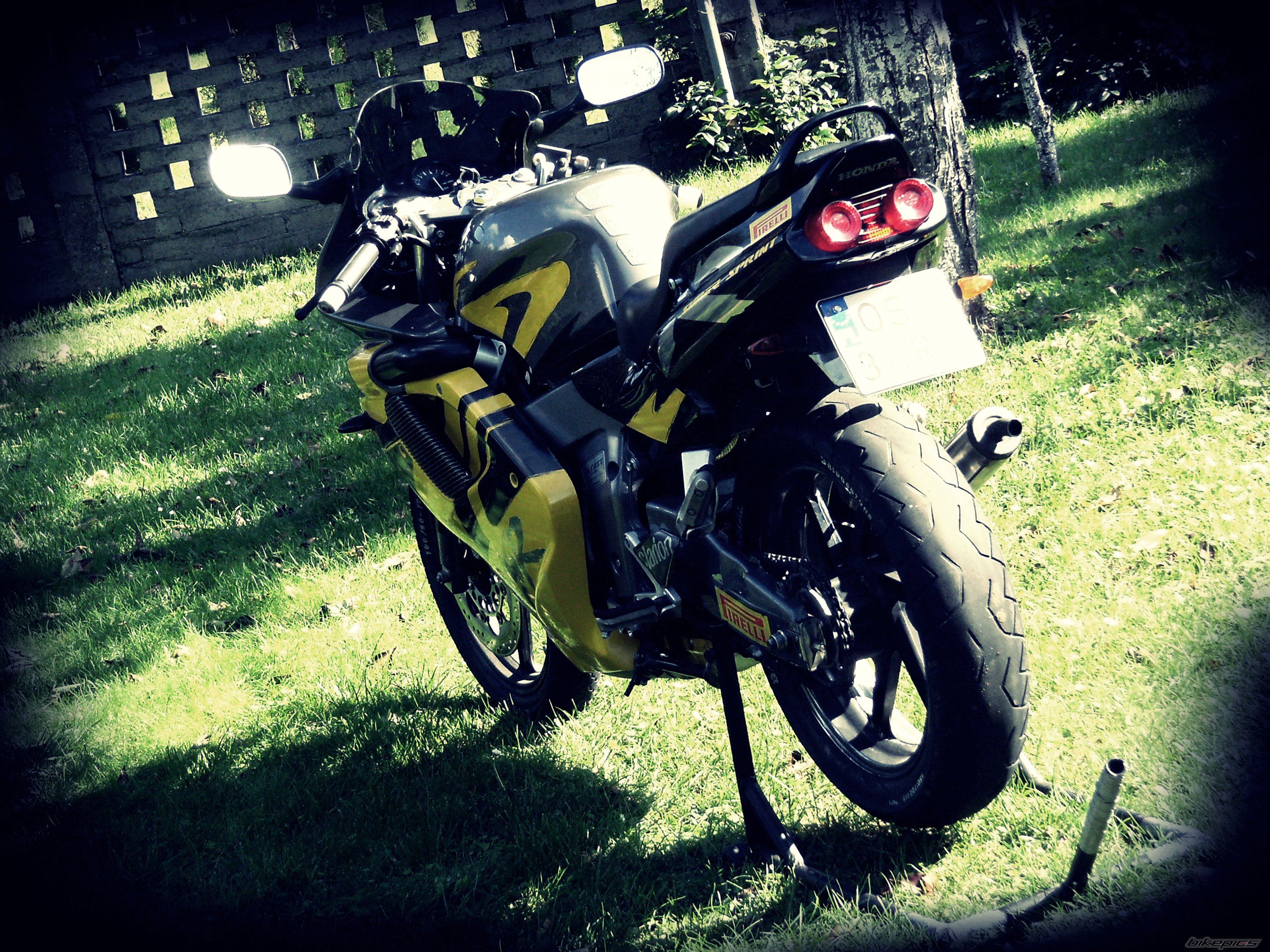 Photo 2072722