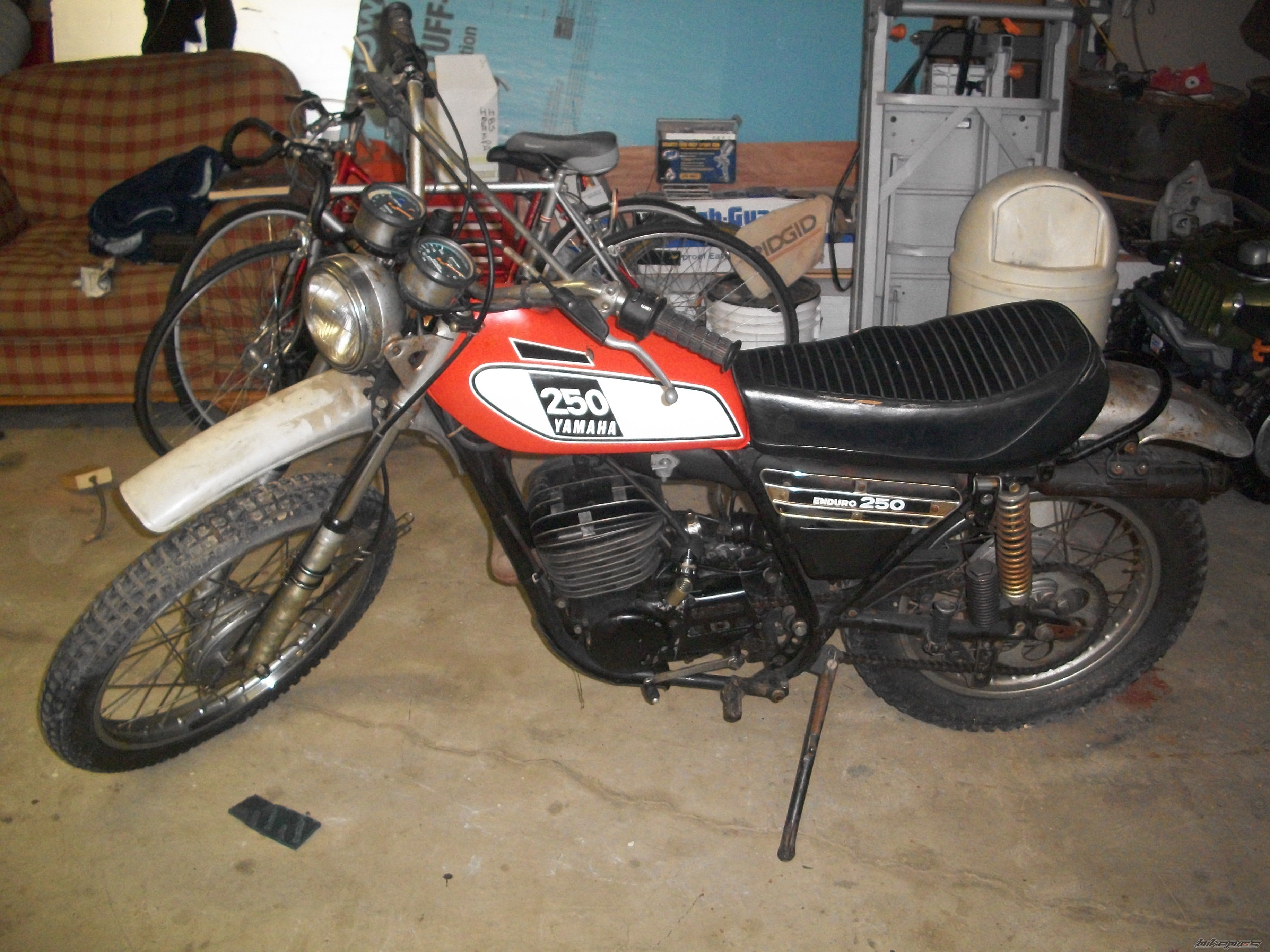 Photo 2072809
