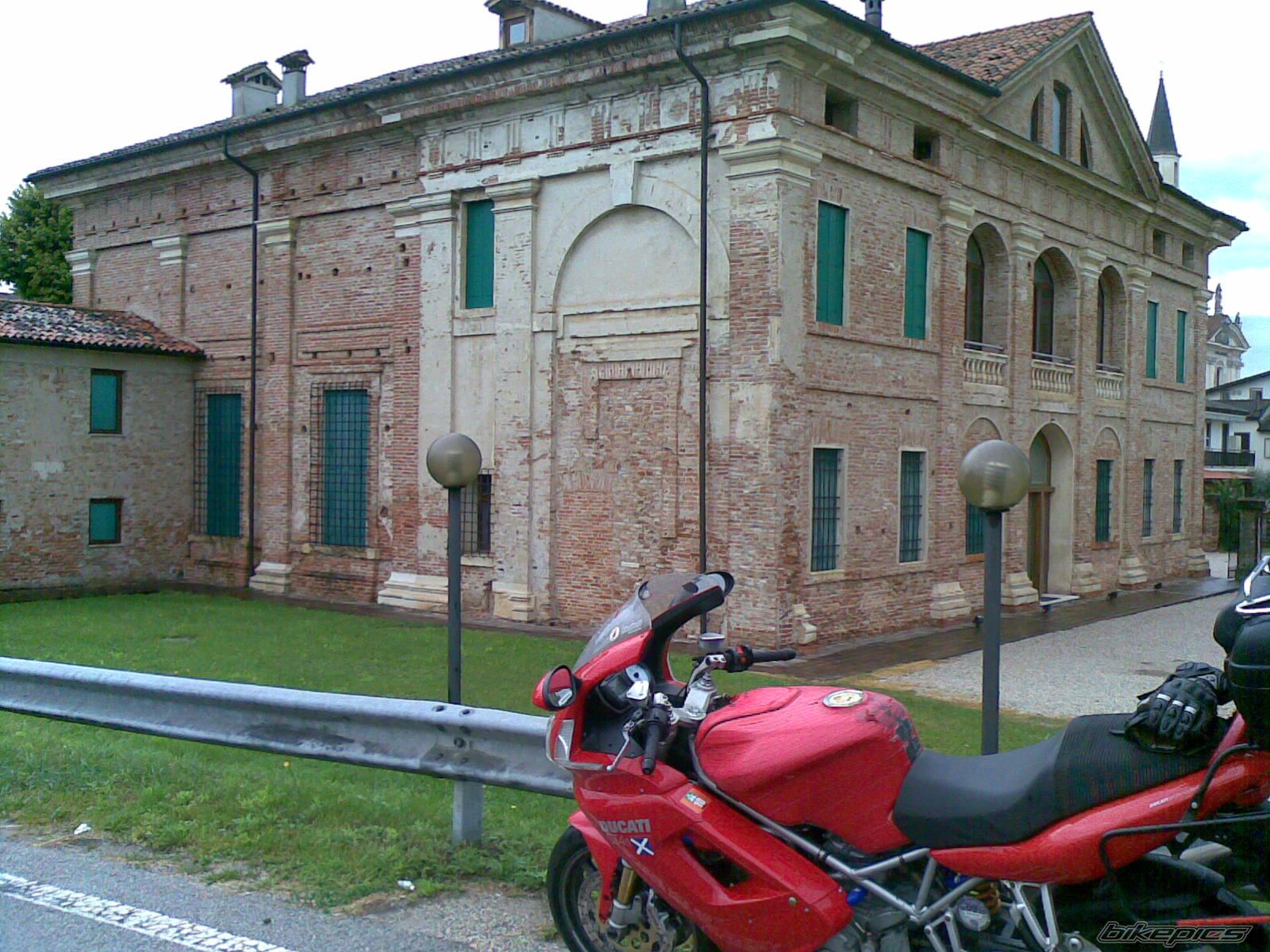 Photo 2072951