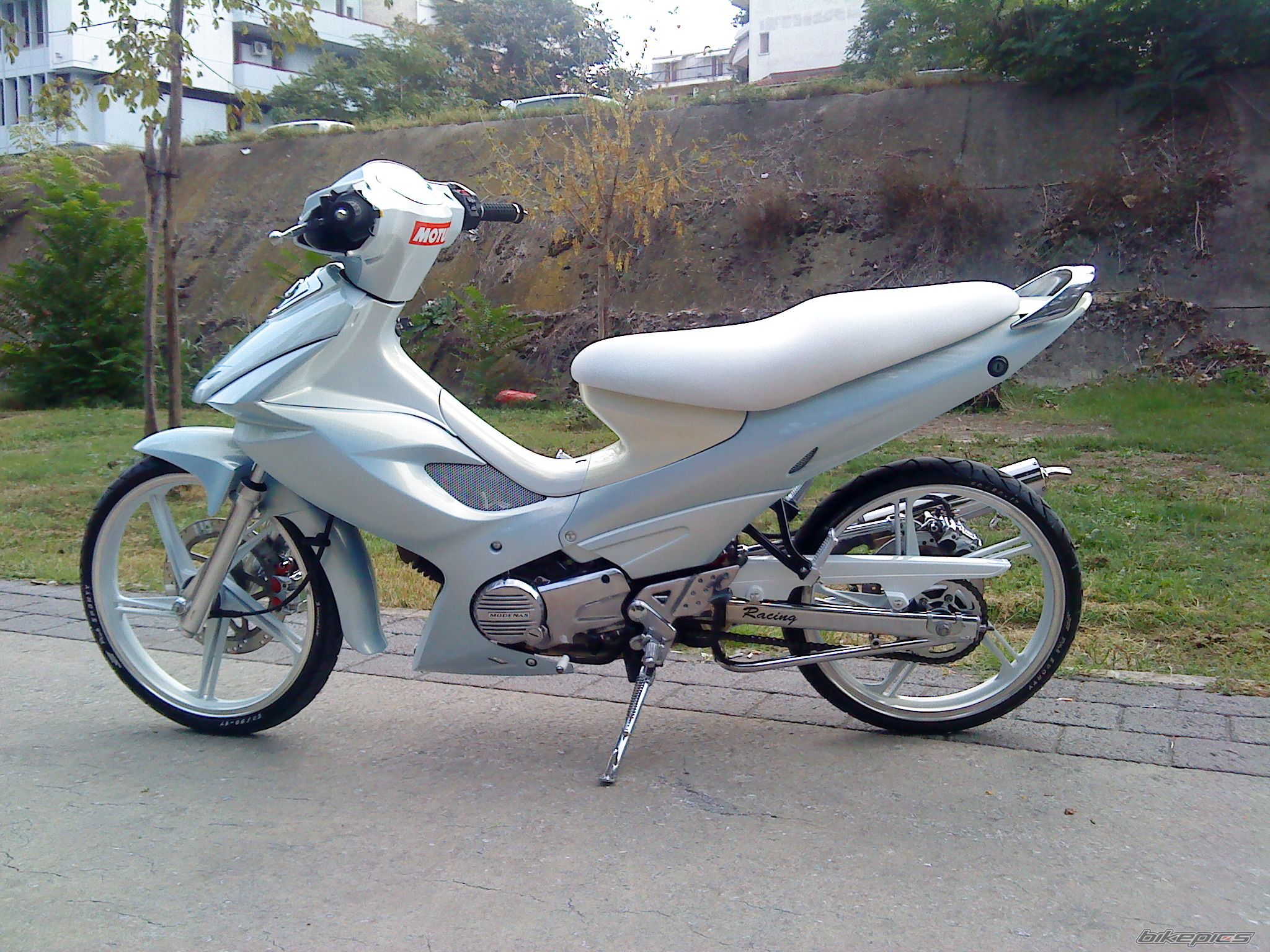 Photo 2073728