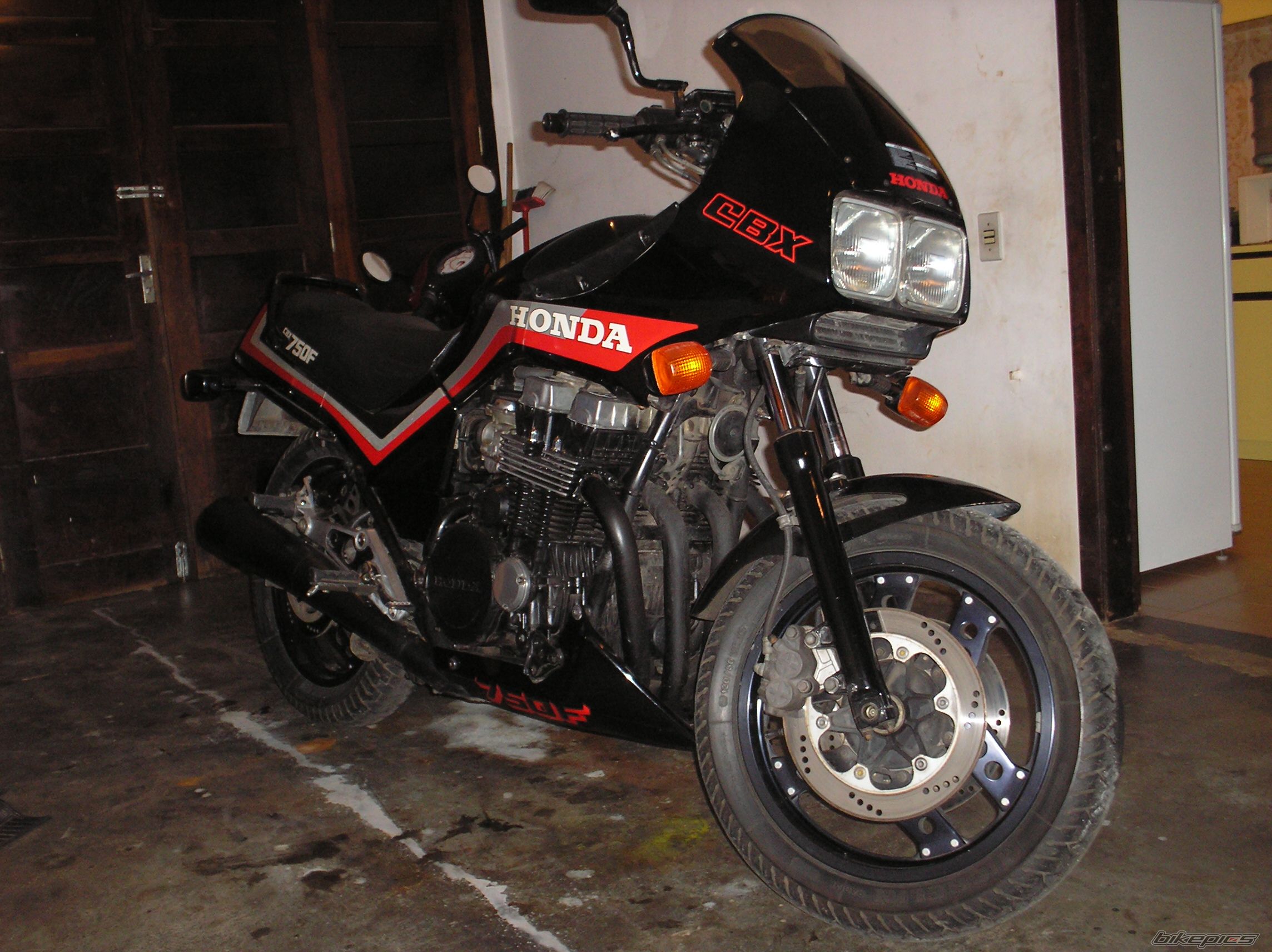 Photo 2074003