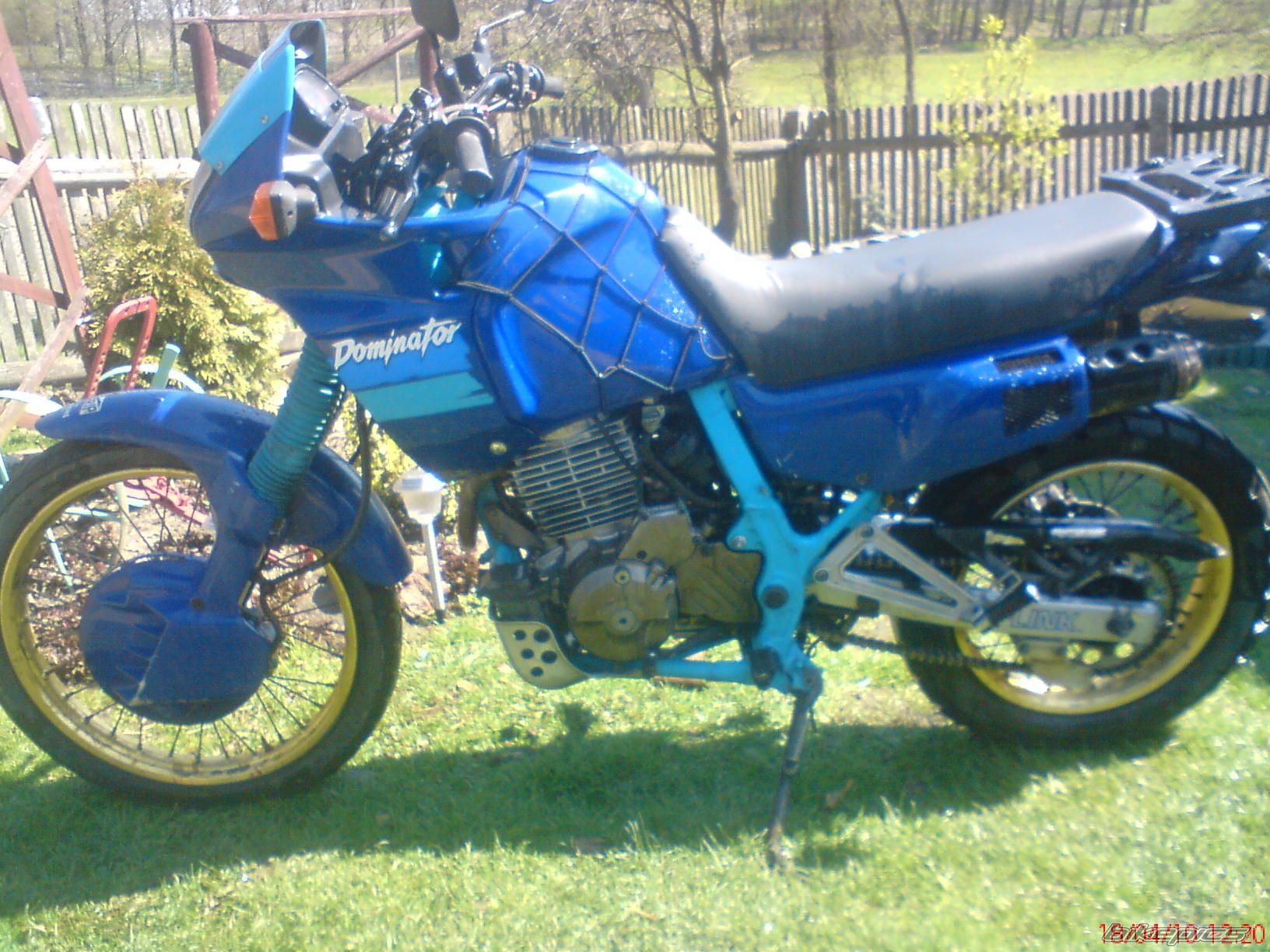 Photo 2074065