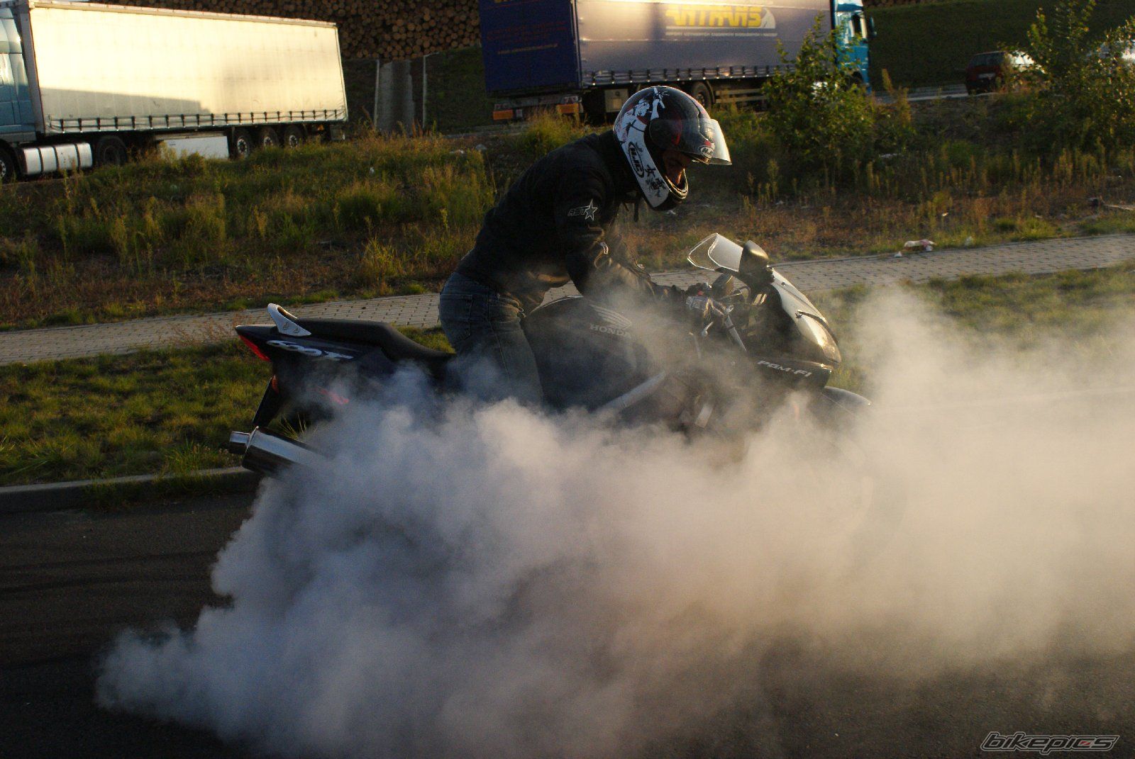 Photo 2074090