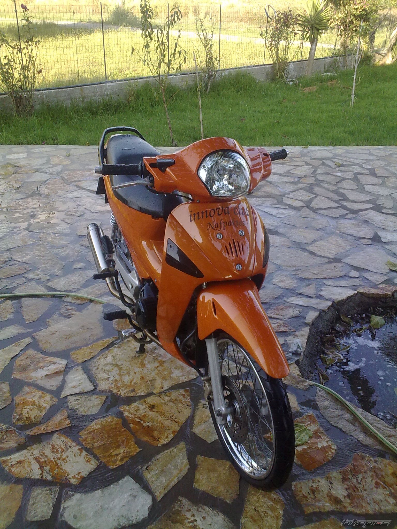 Photo 2074249