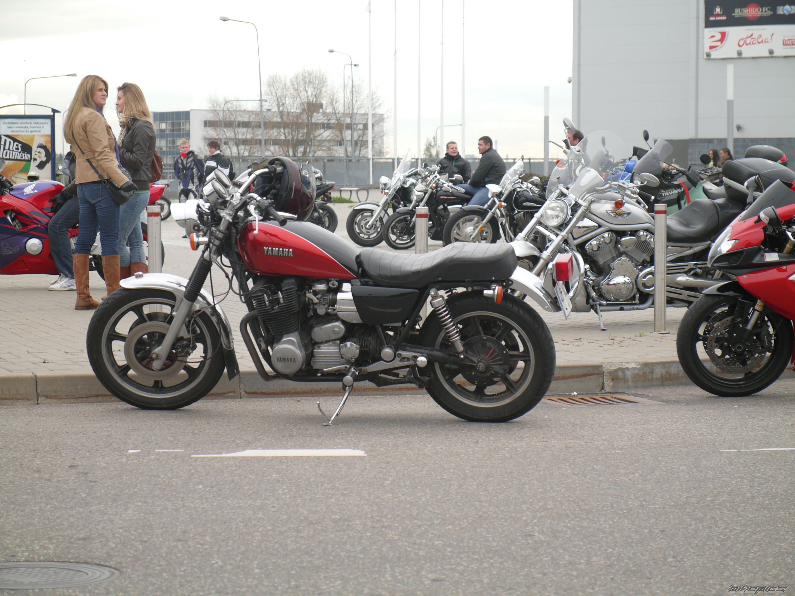 Photo 2074681