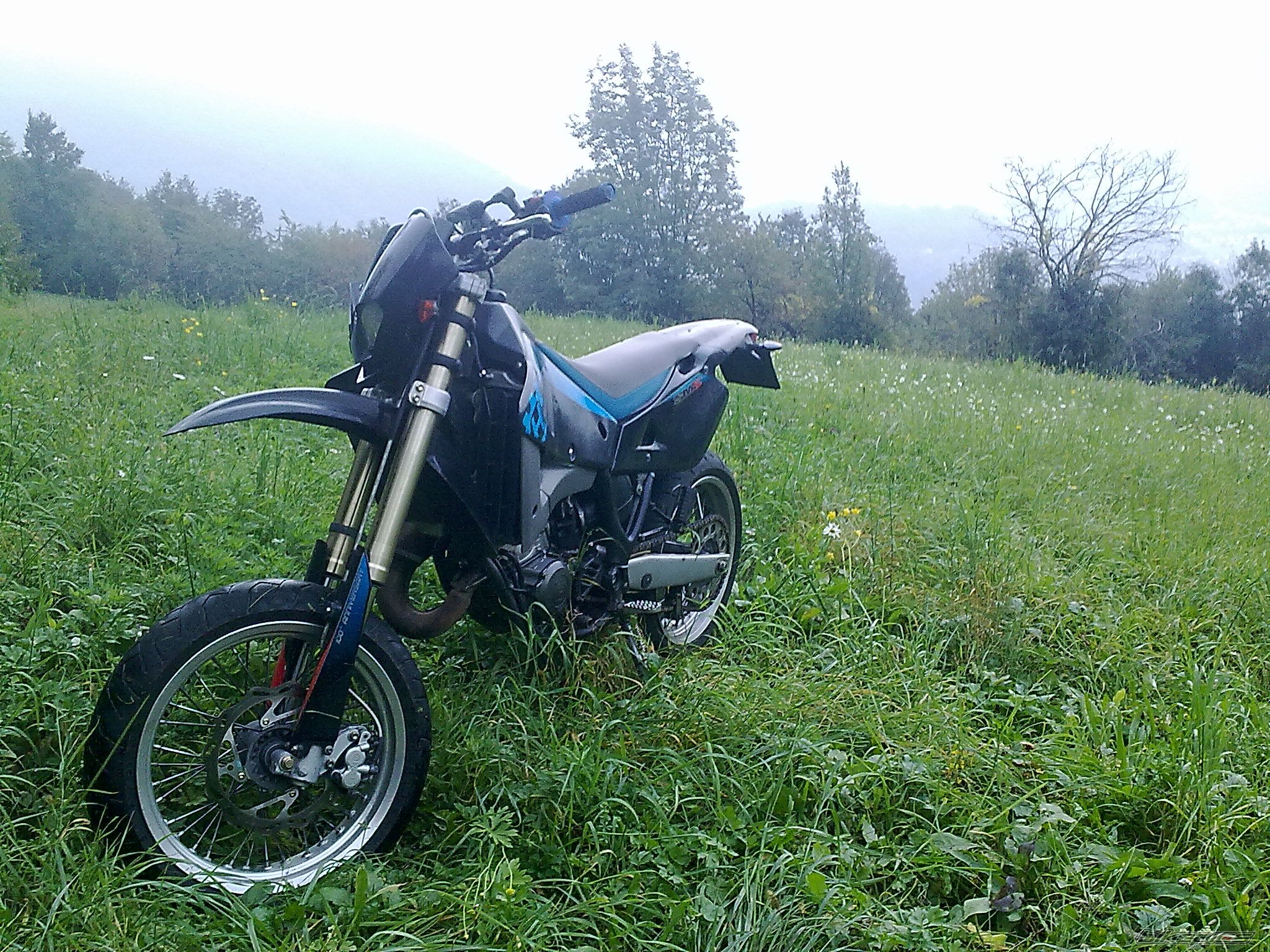 Photo 2074936