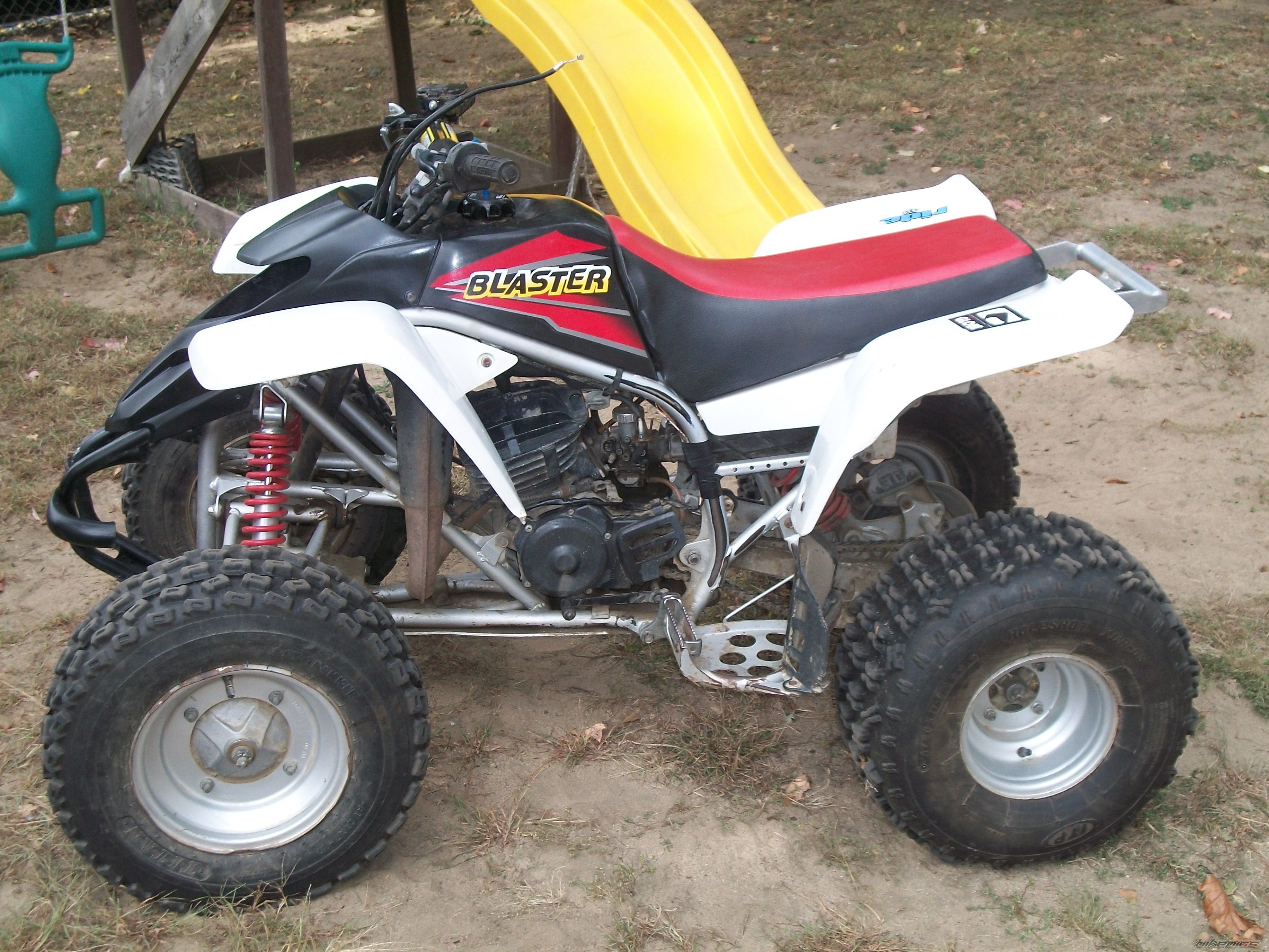 Photo 2074956