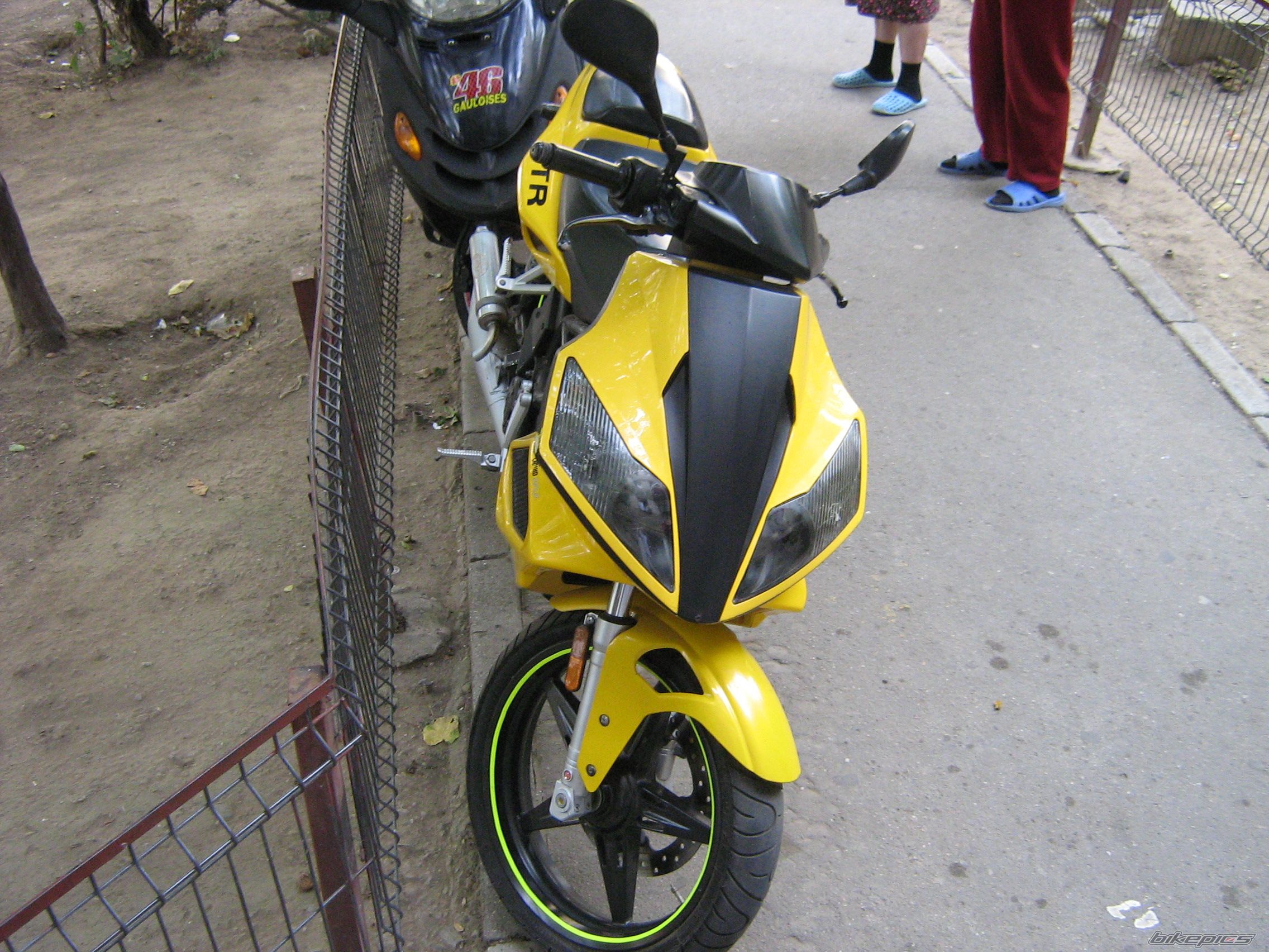 Photo 2074960