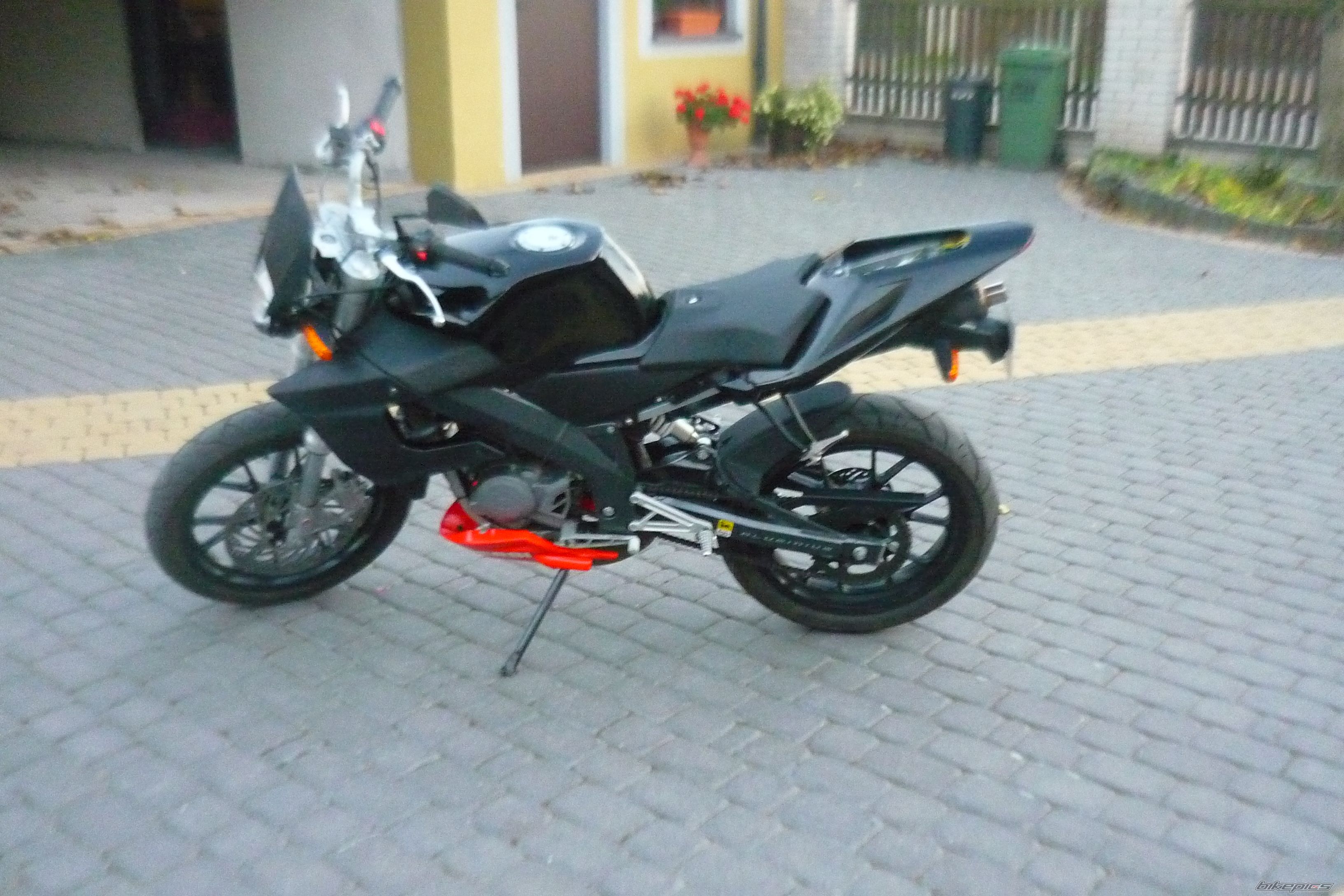 Photo 2075548