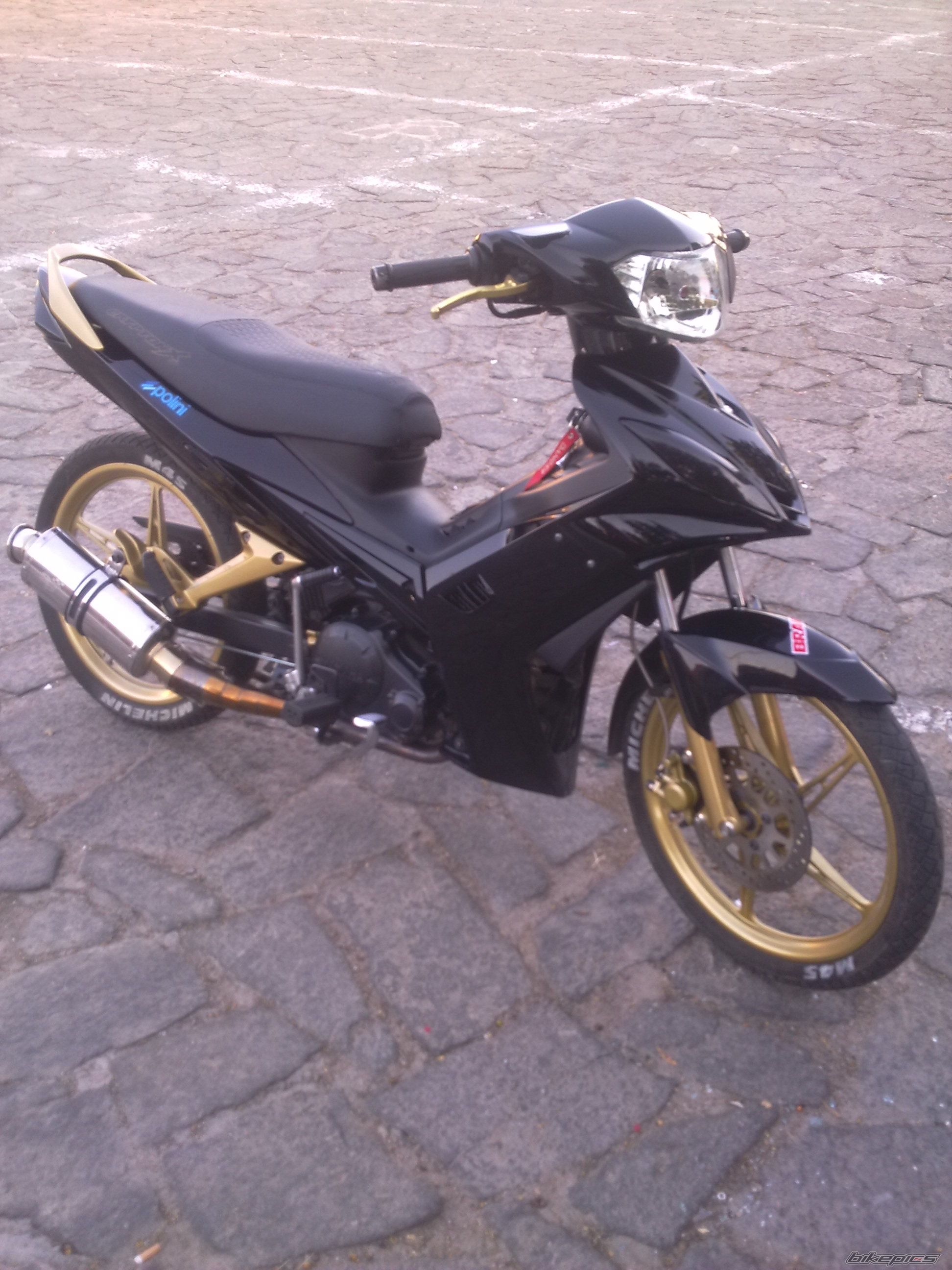Photo 2075593