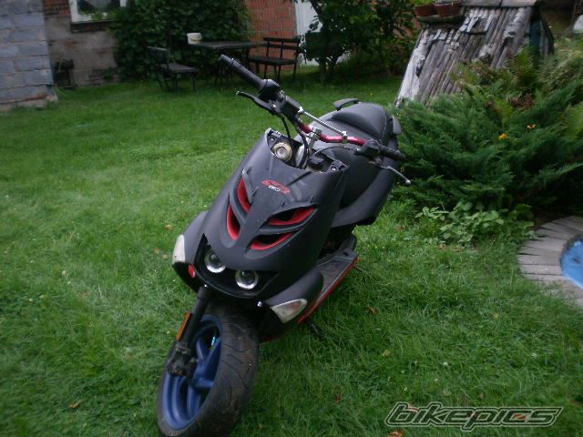 Photo 2075632