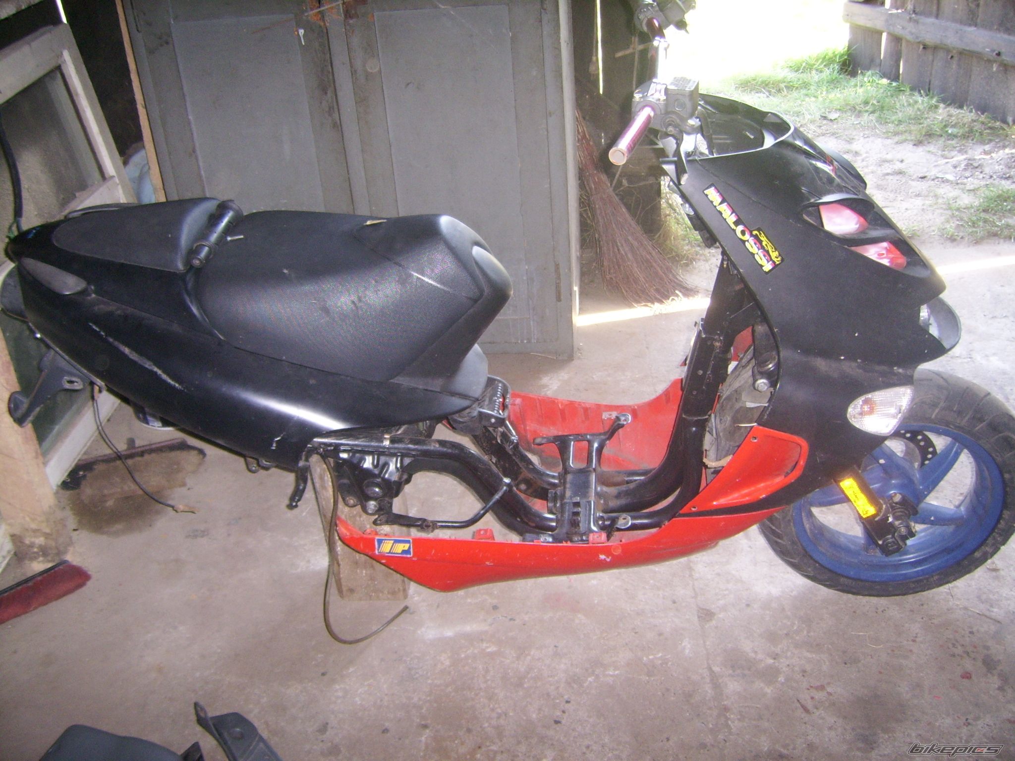 Photo 2075744