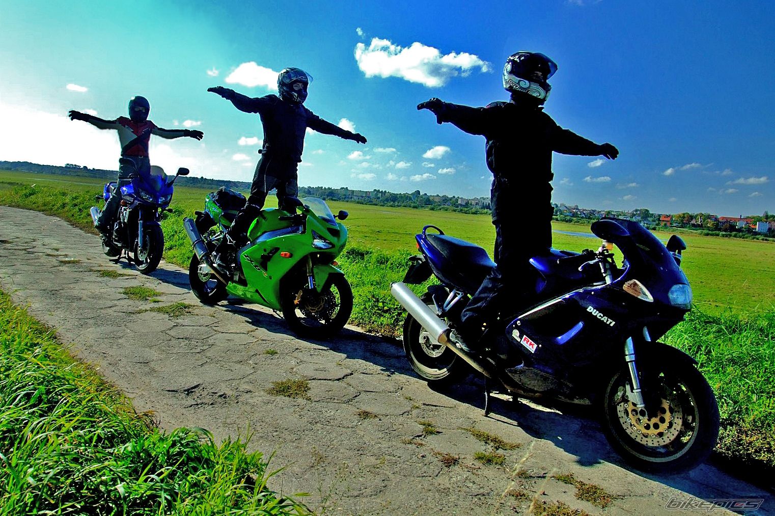 Bike Photo 2075817