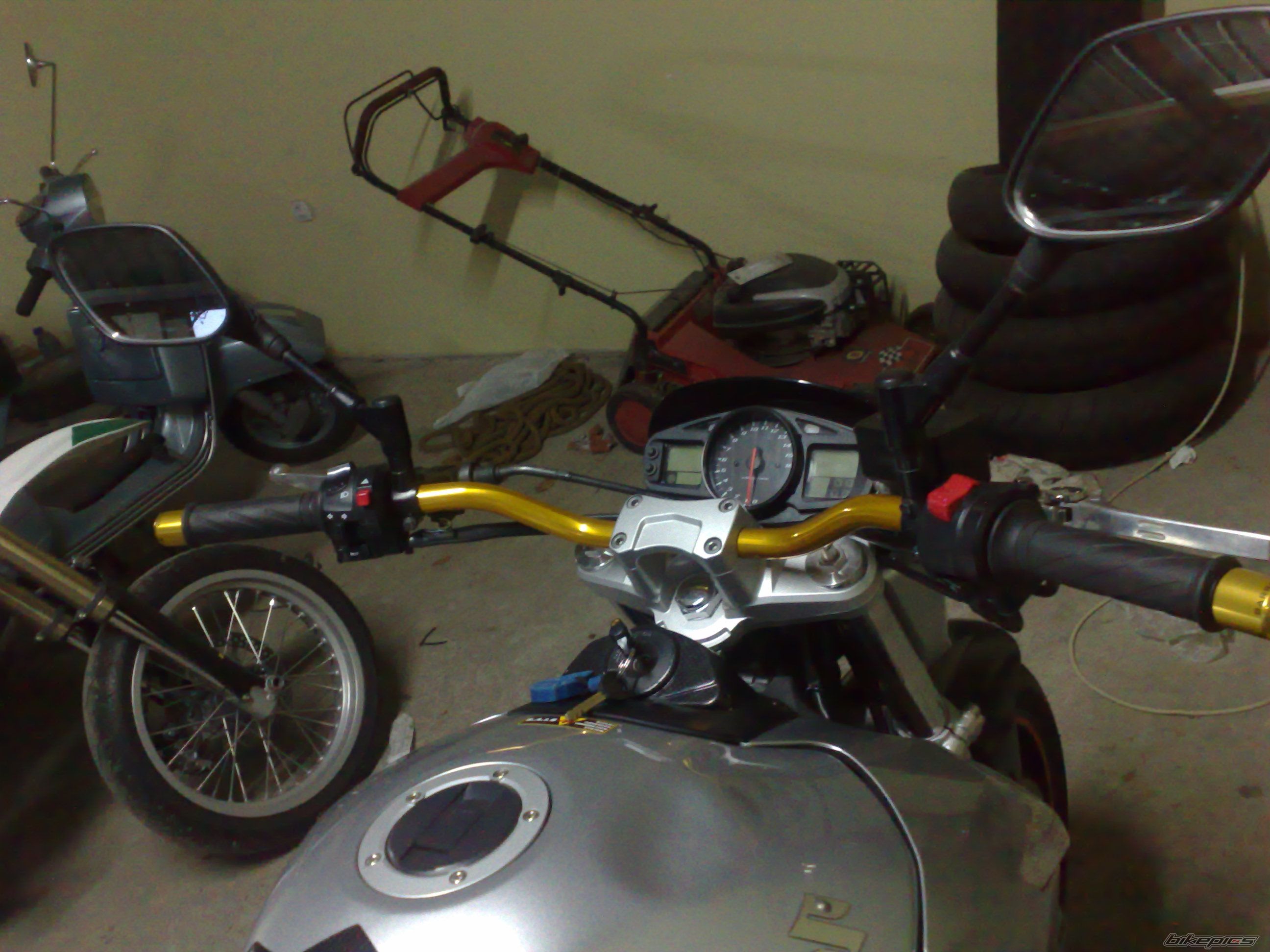 Photo 2075861