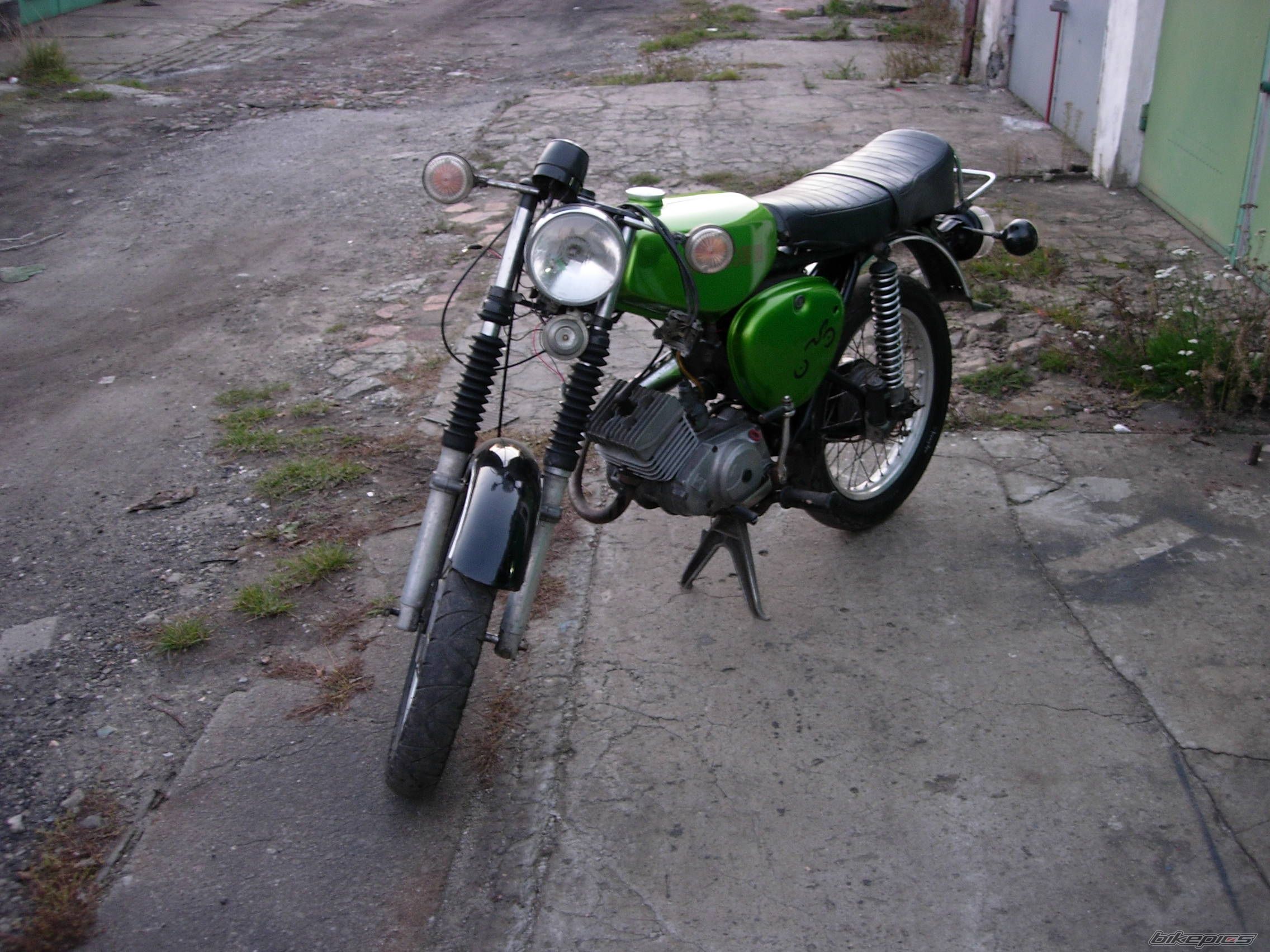Photo 2075907