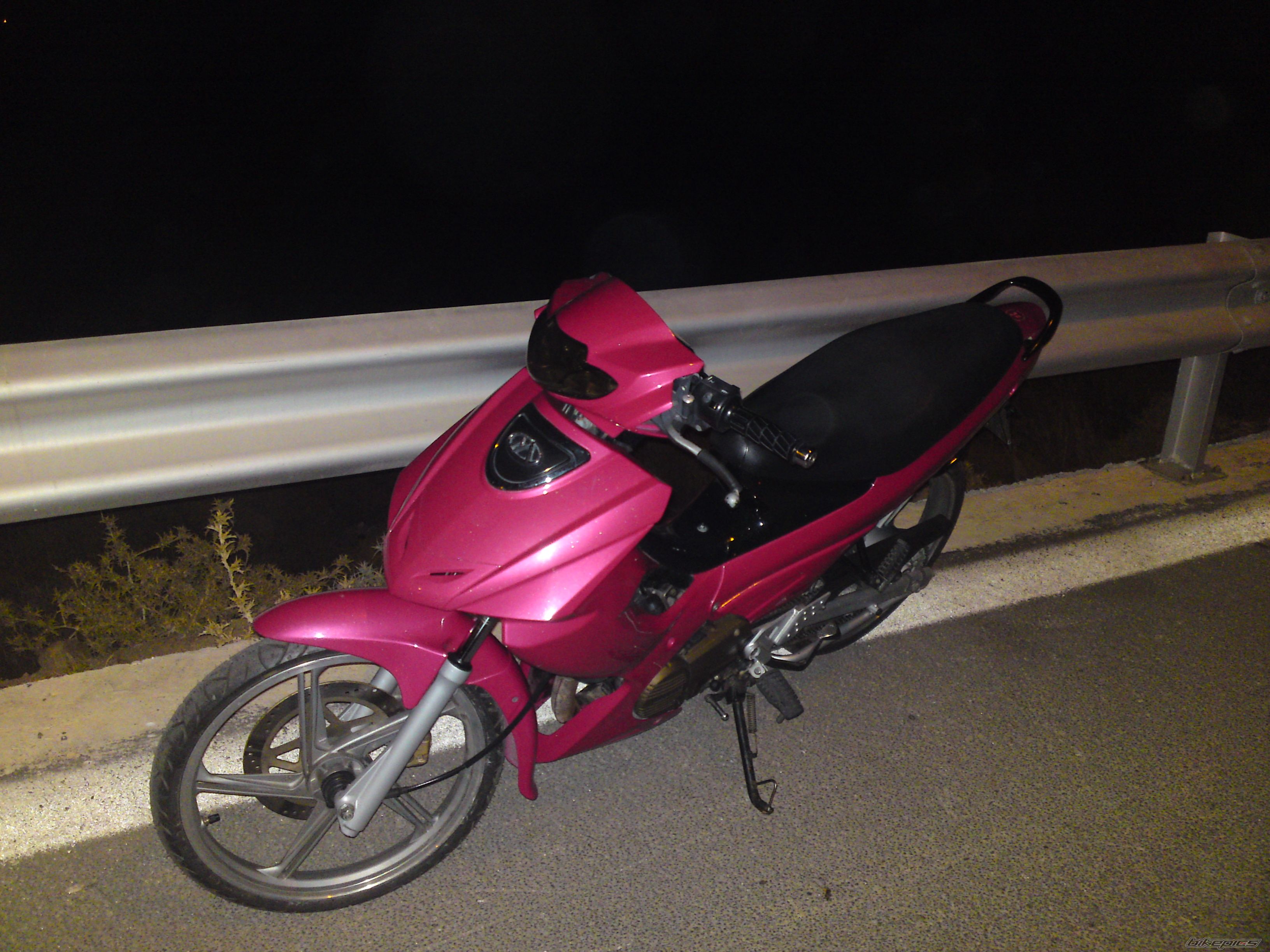 Photo 2076046