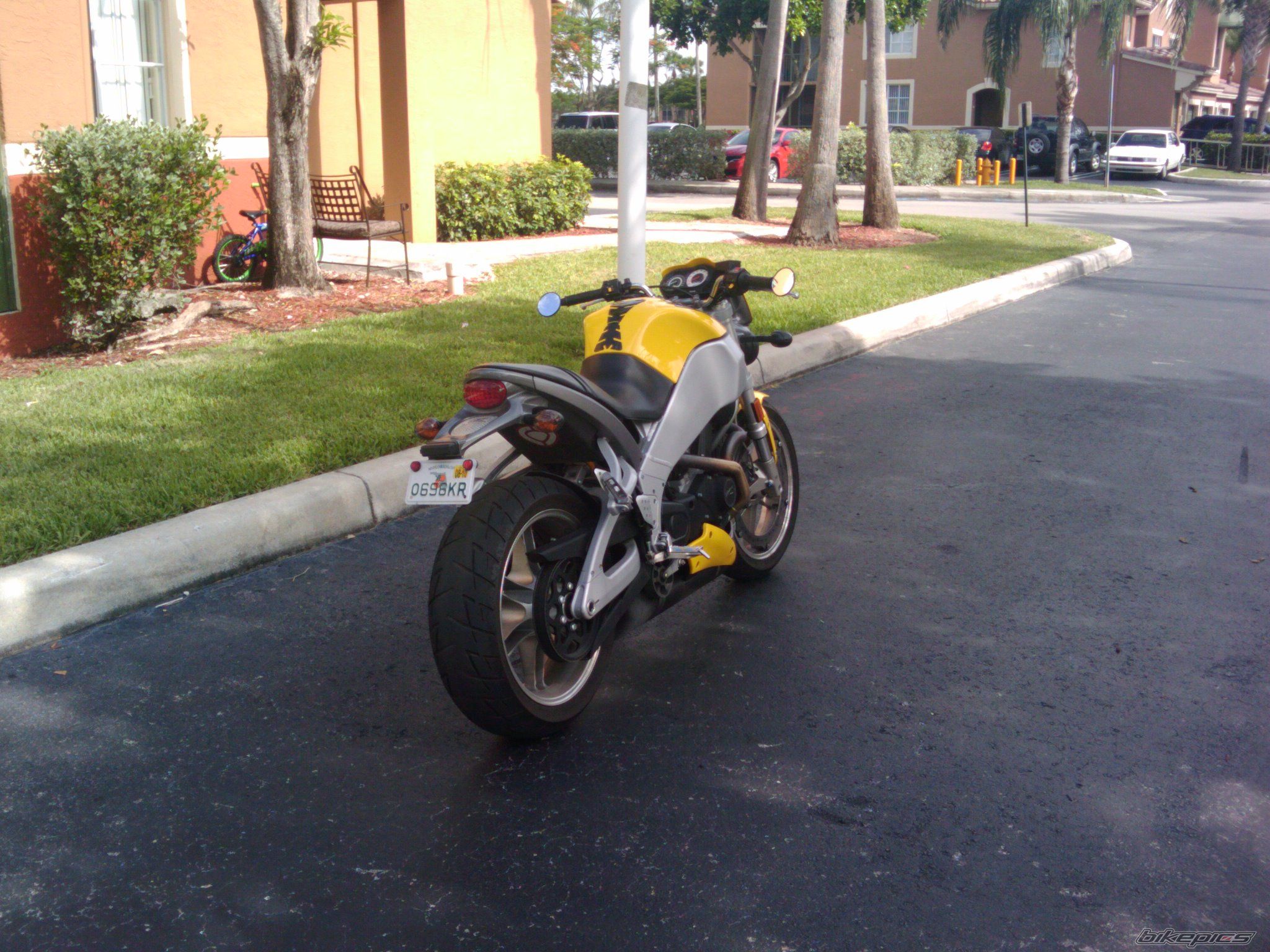 Photo 2076601