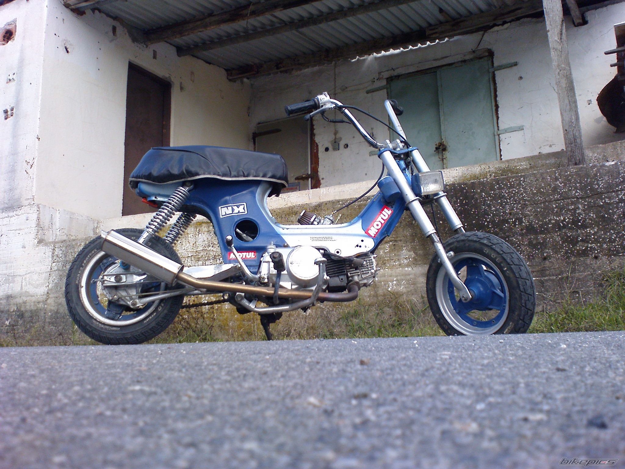Photo 2076704